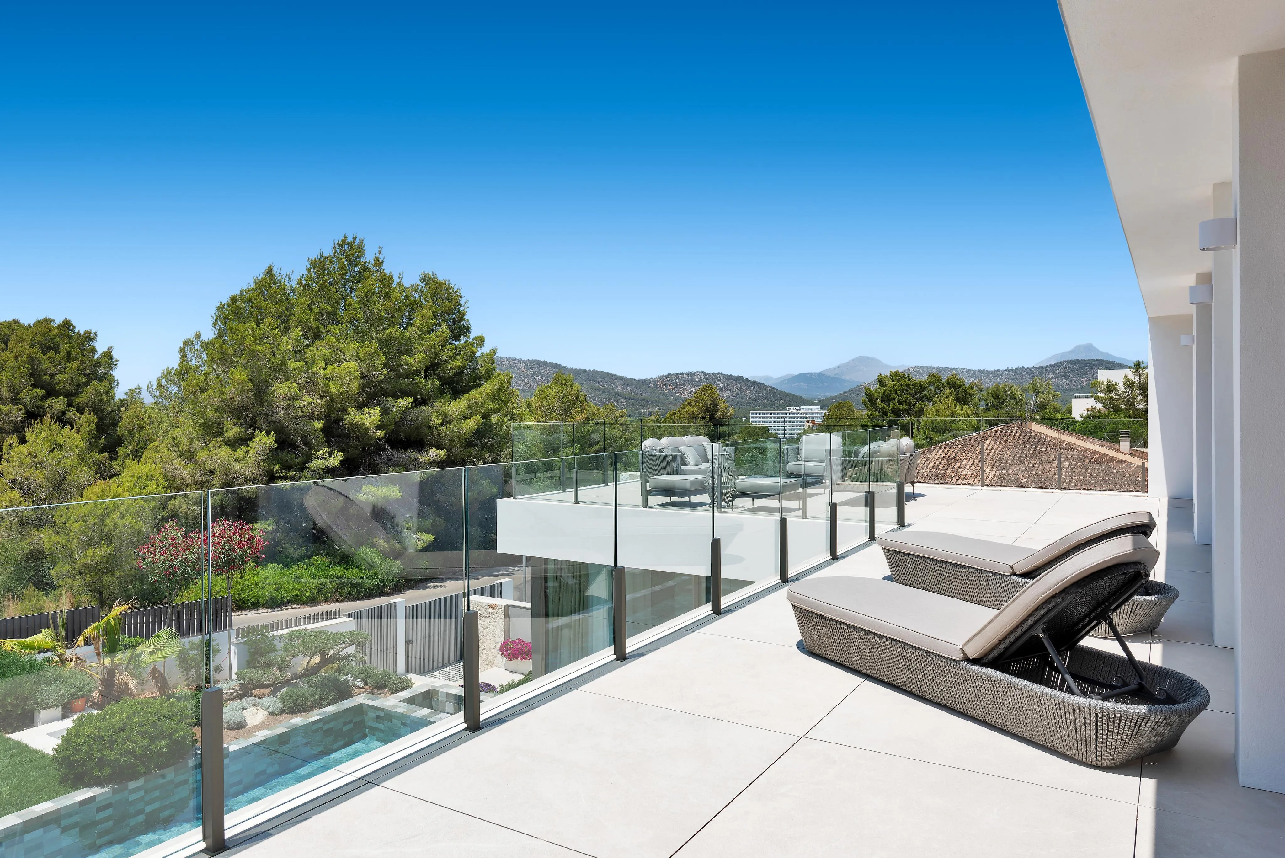 Villa de luxe récemment construite-18