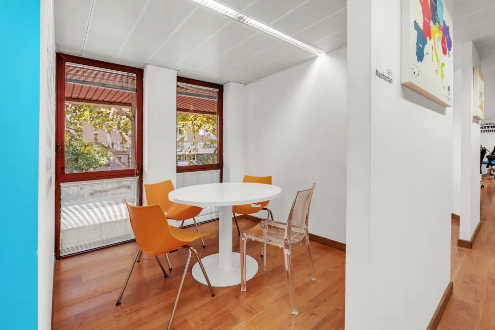Bright office in the heart of Palma-5