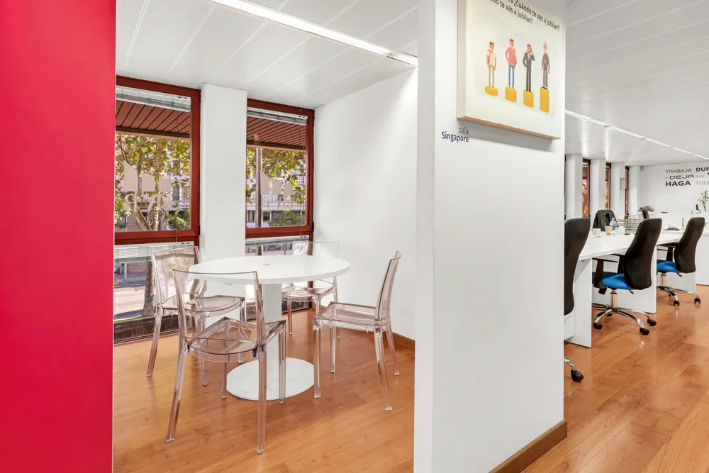 Bright office in the heart of Palma-4