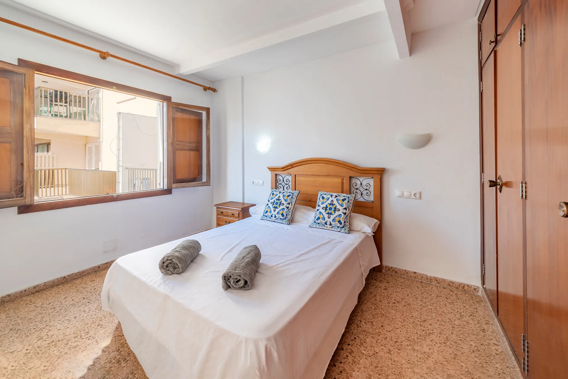 Apartment just steps from the beach in Puerto de Alcudia-11