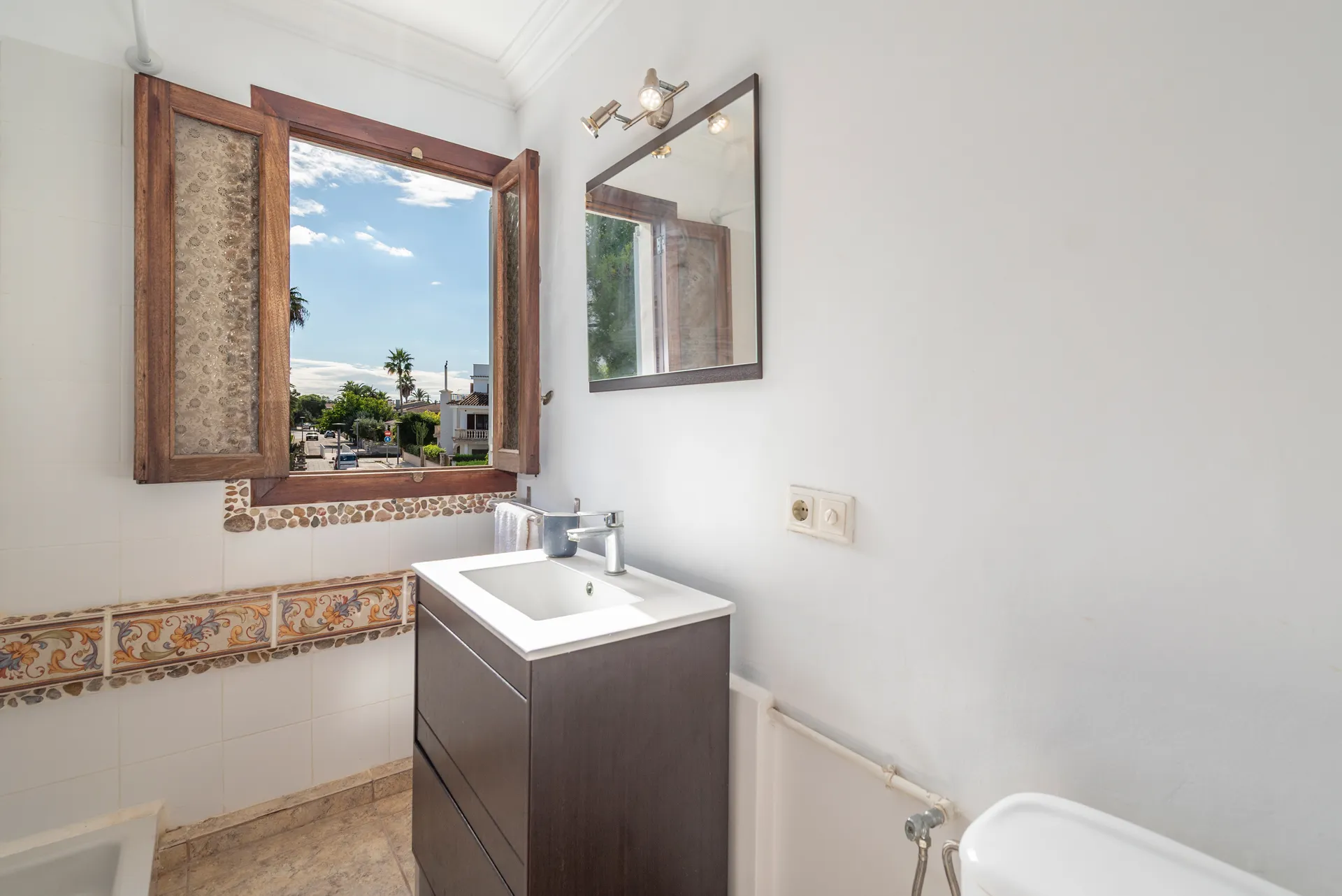 Apartment just steps from the beach in Puerto de Alcudia-14