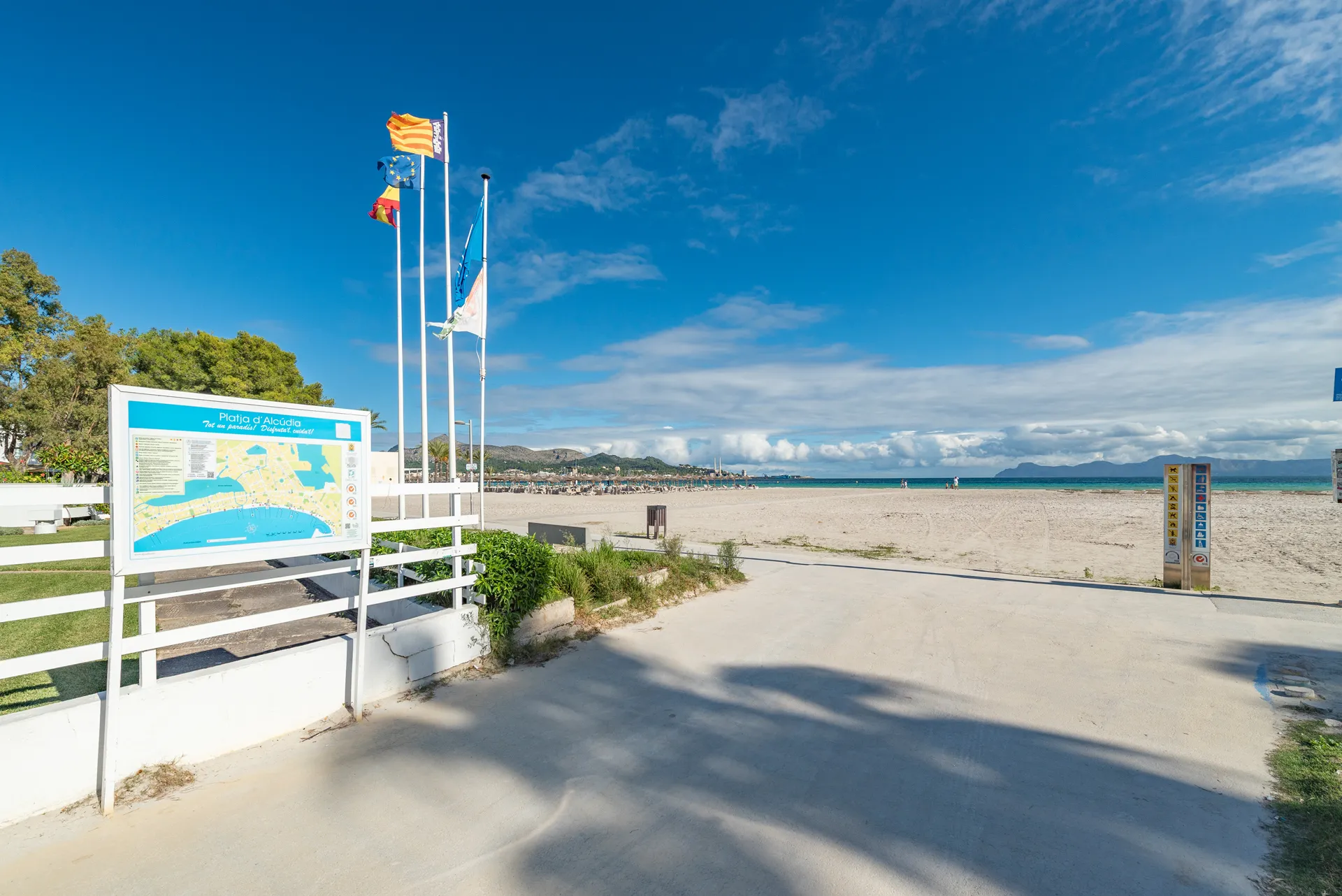 Apartment just steps from the beach in Puerto de Alcudia-4