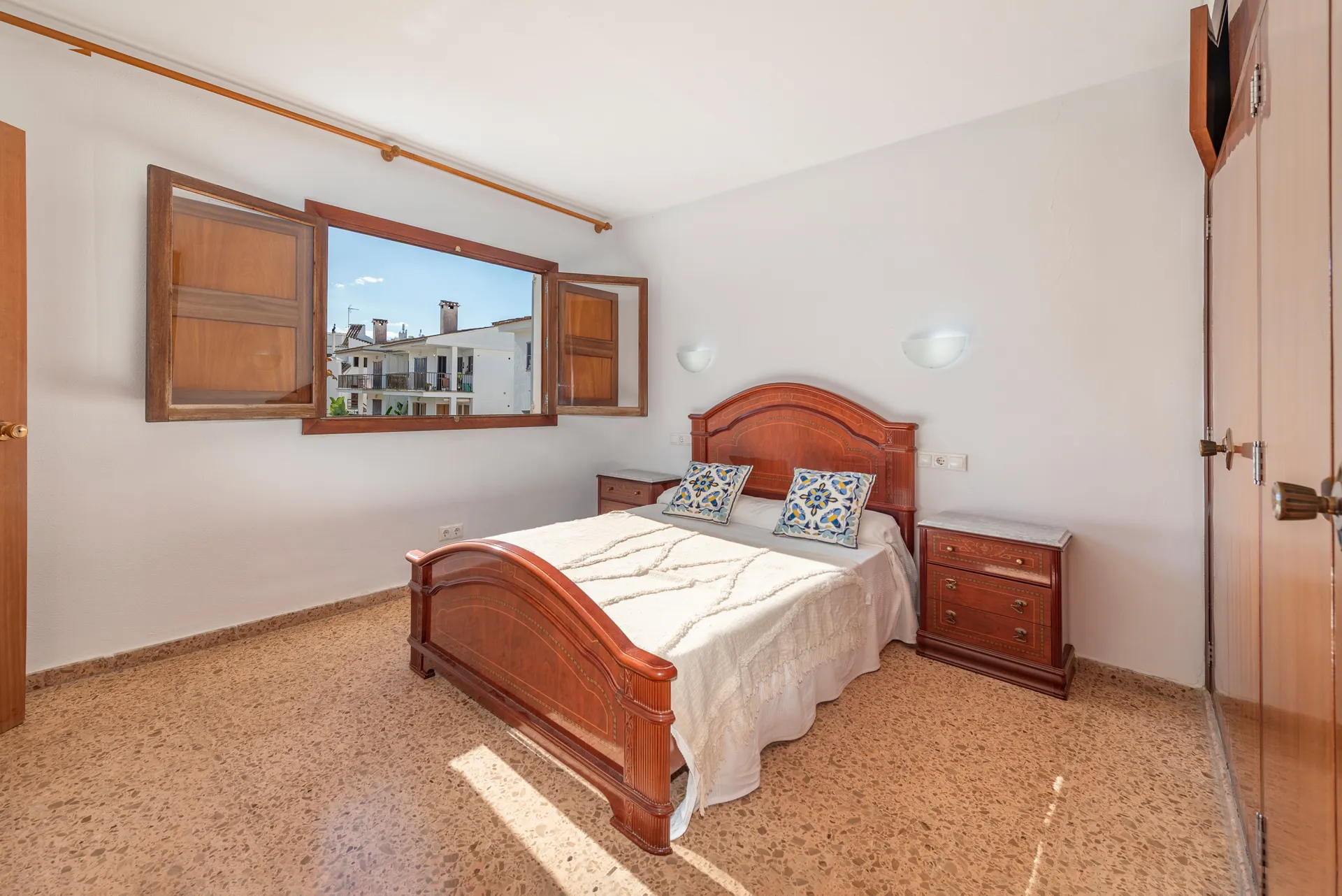 Apartment just steps from the beach in Puerto de Alcudia-15