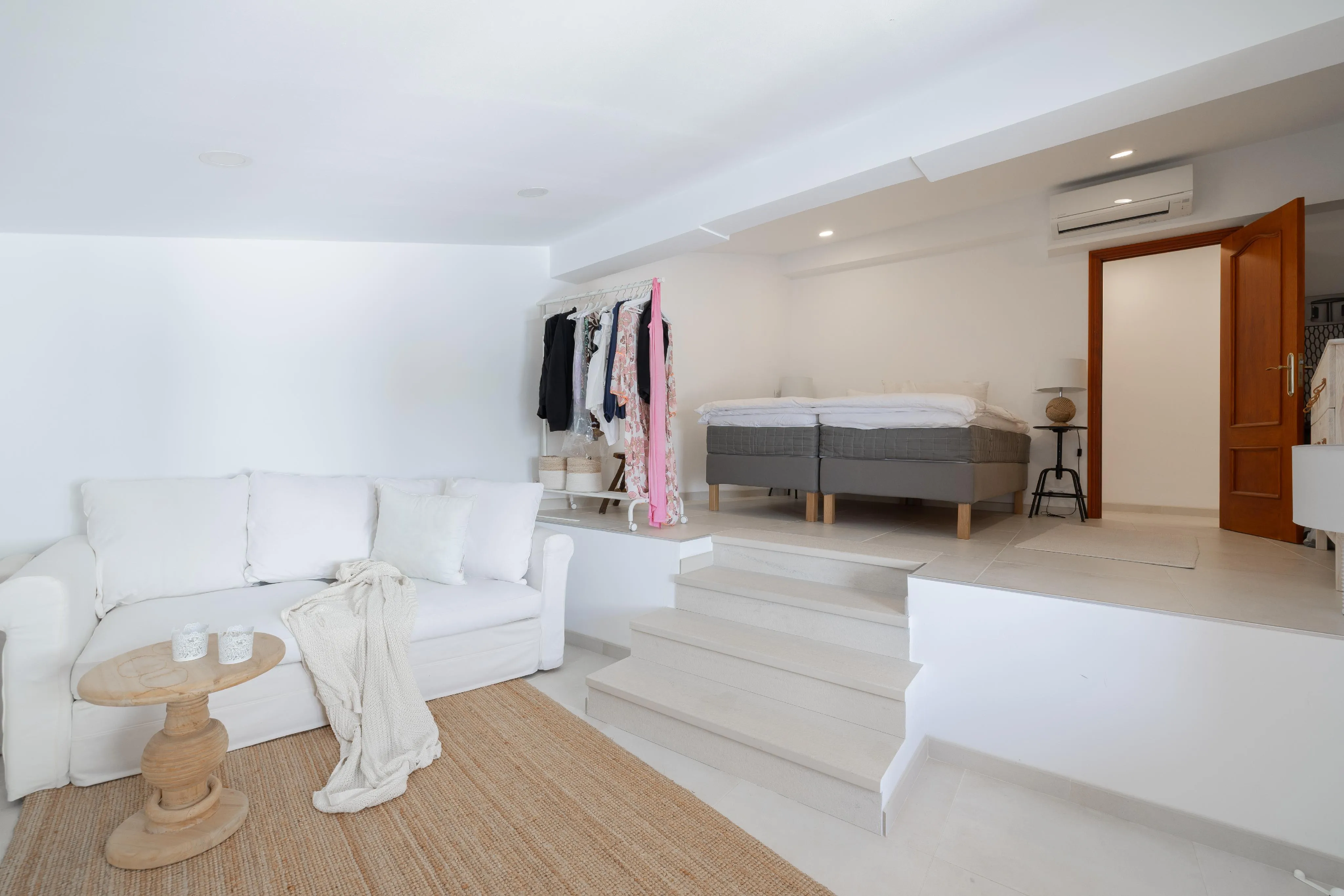 Beautiful Renovated Town House with Pool in Selva-13