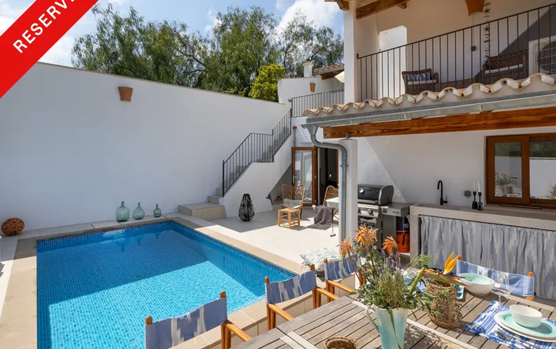 Wunderschön Renoviertes Dorfhaus mit Pool in Selva