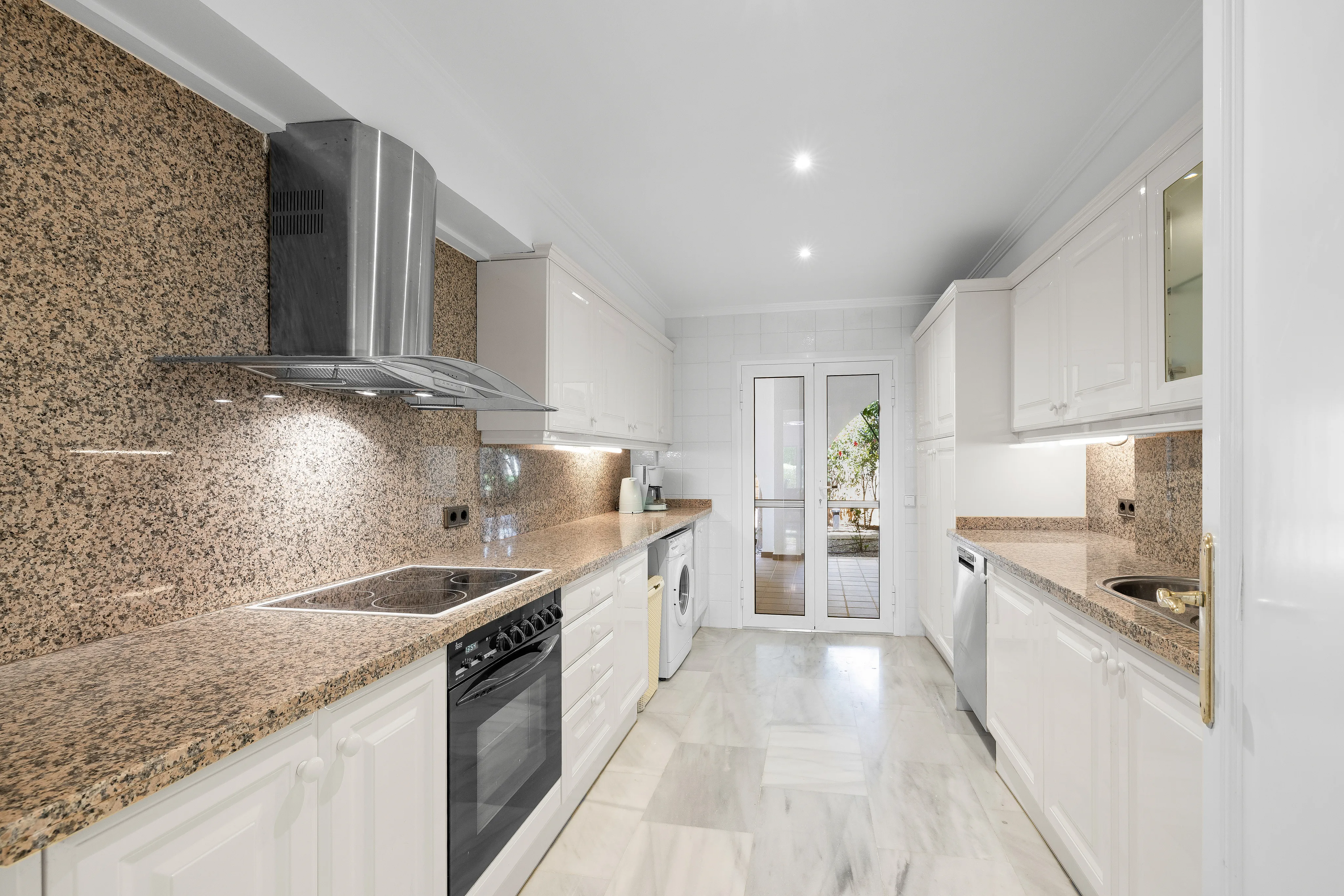 Mediterranean garden apartment in a sought-after residential complex in Santa Ponsa-5