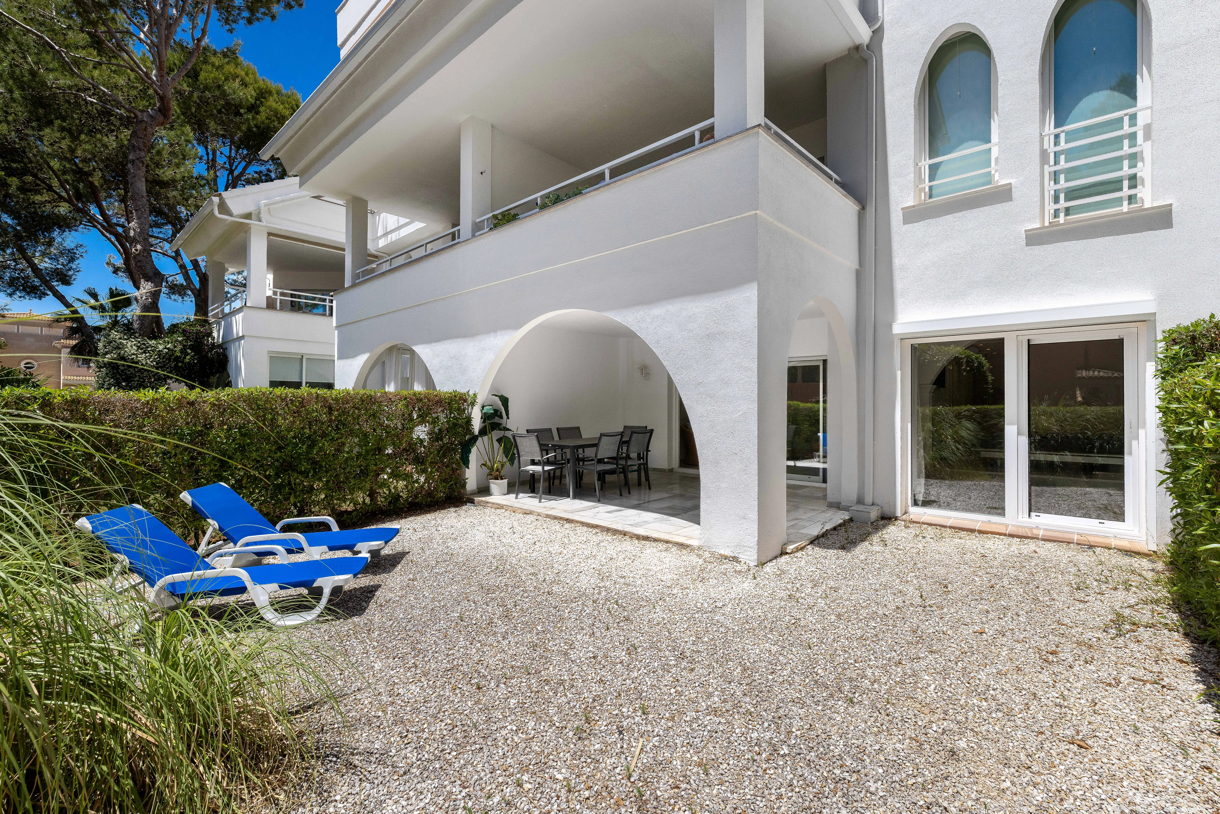 Mediterranean garden apartment in a sought-after residential complex in Santa Ponsa-14