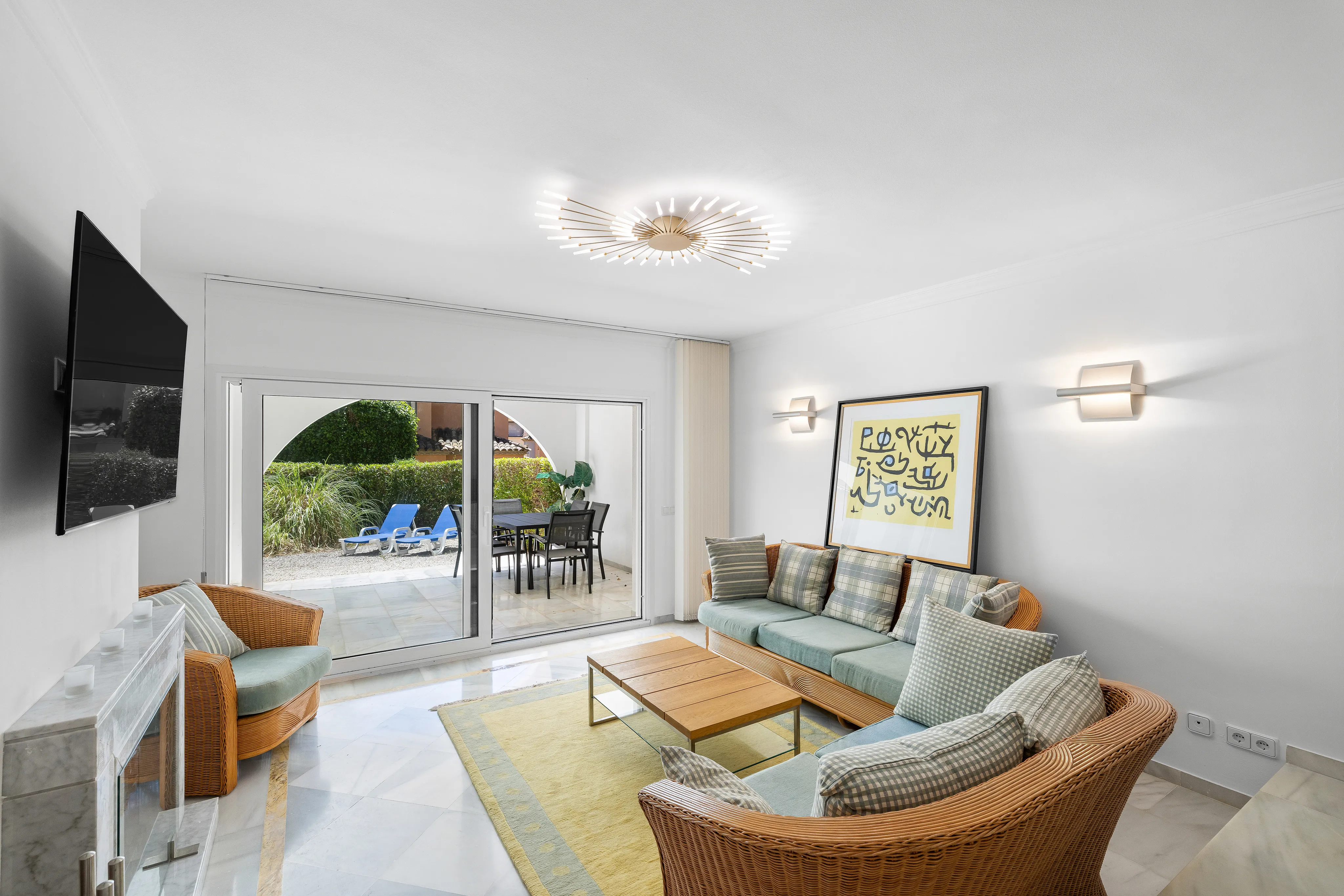 Mediterranean garden apartment in a sought-after residential complex in Santa Ponsa-2