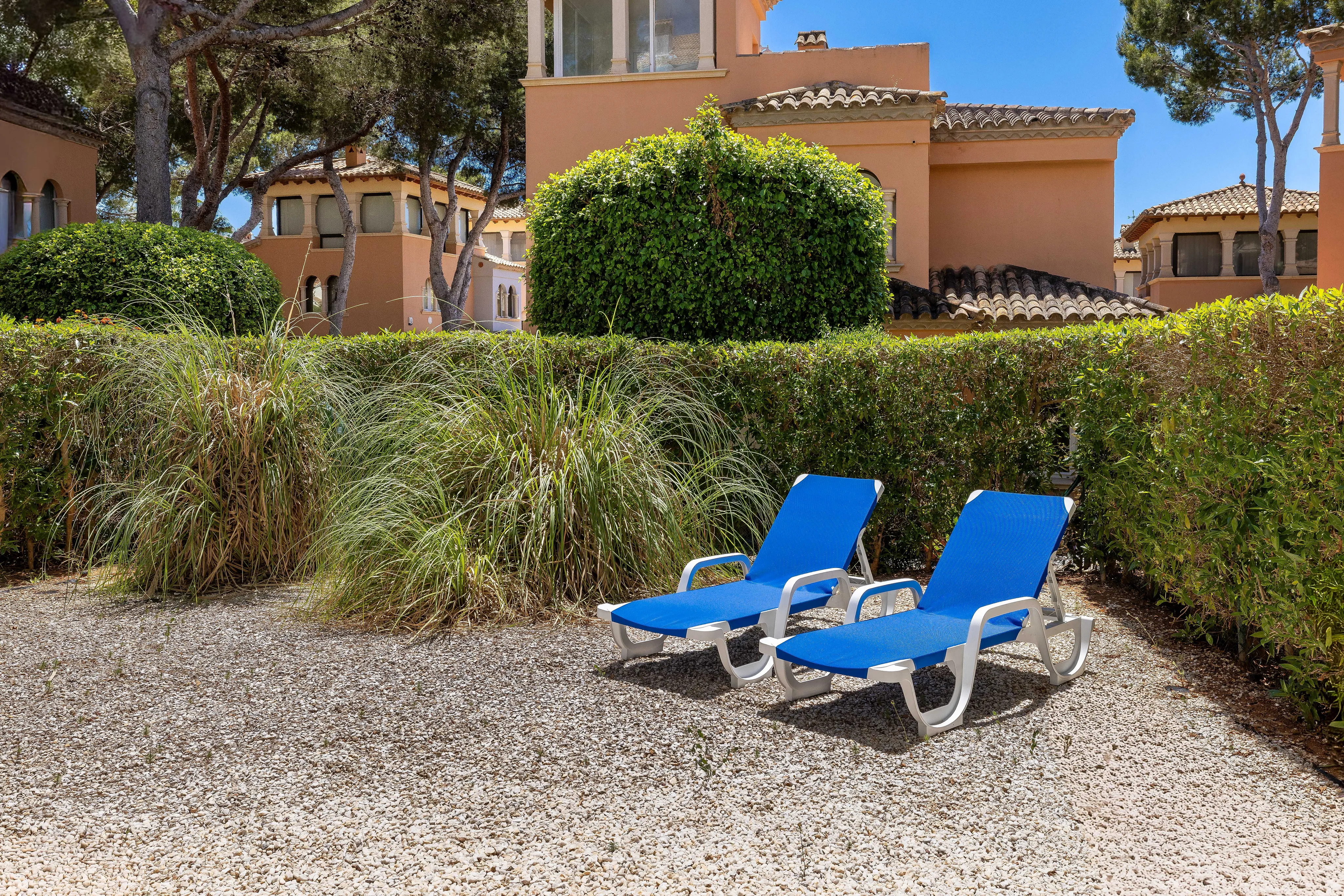 Mediterranean garden apartment in a sought-after residential complex in Santa Ponsa-13