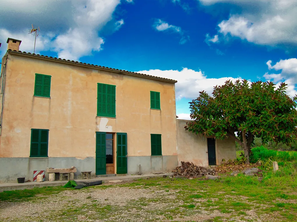 Te renoveren finca op een groot perceel in Llucmajor-5