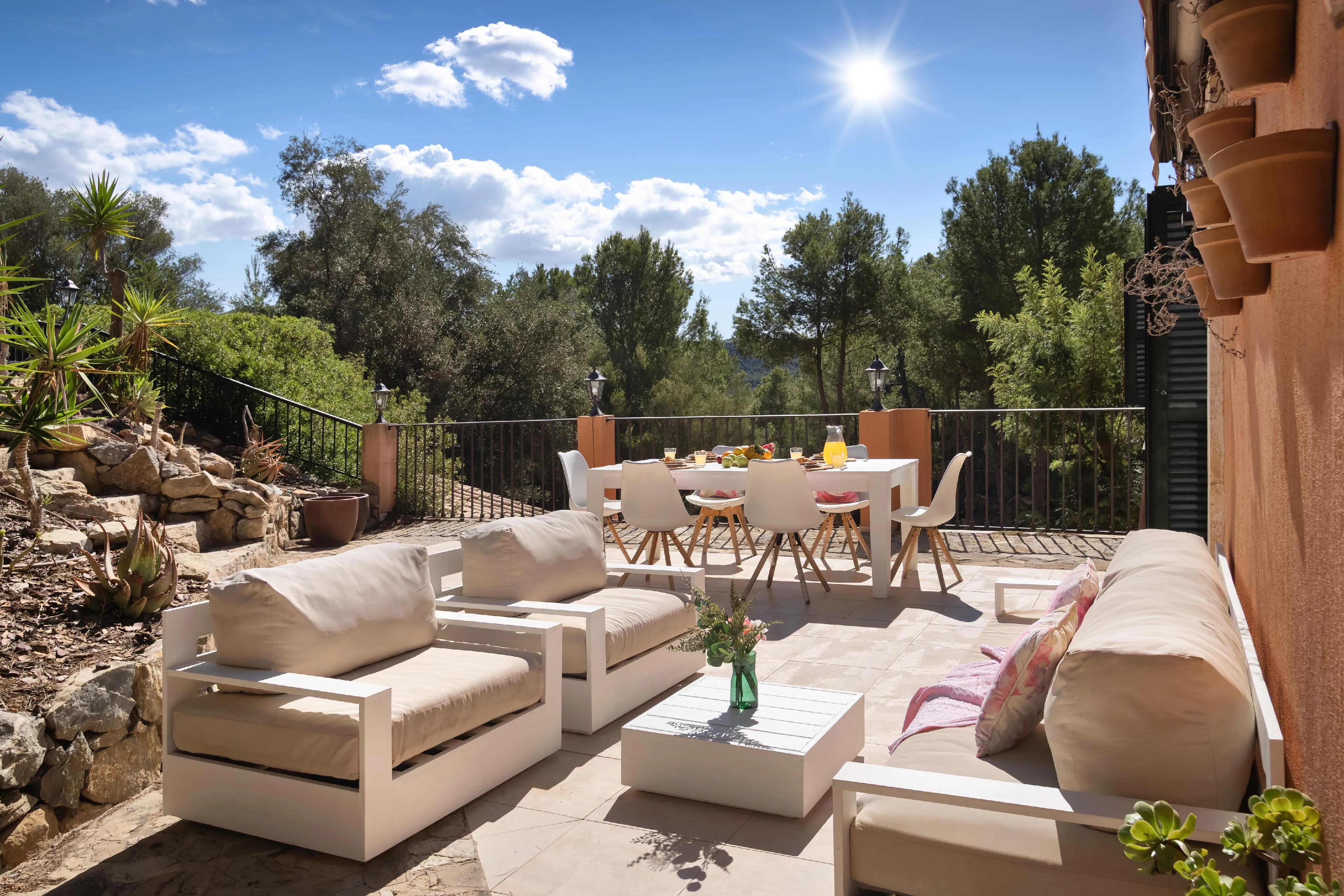 Authentieke finca met 60.000 m² grond en absolute privacy vlakbij Puerto Andratx-16