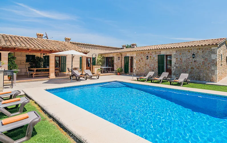 "MALAGARBA" Holiday Rentals in Pollensa