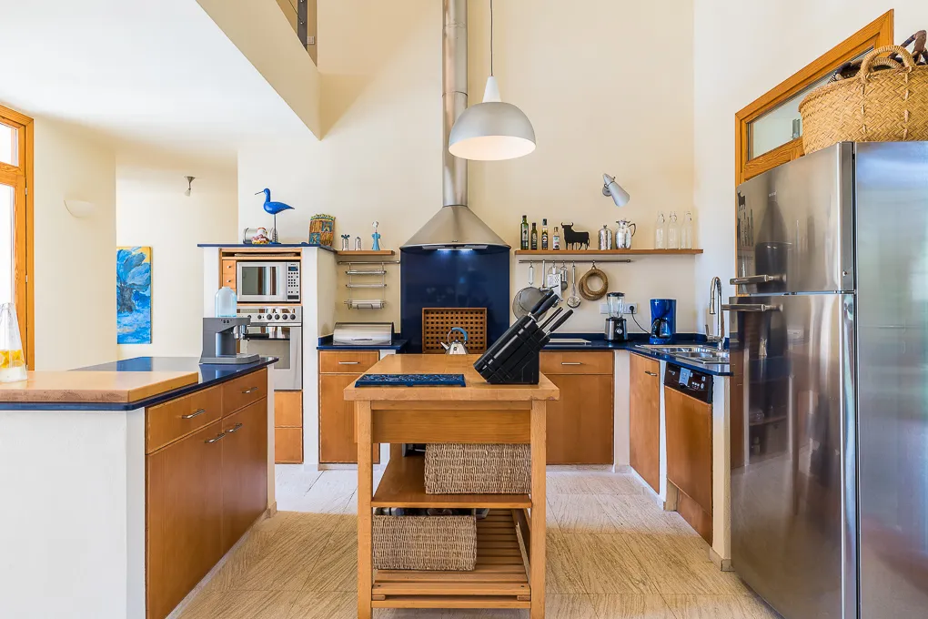 Elegante villa frente al campo de golf-5