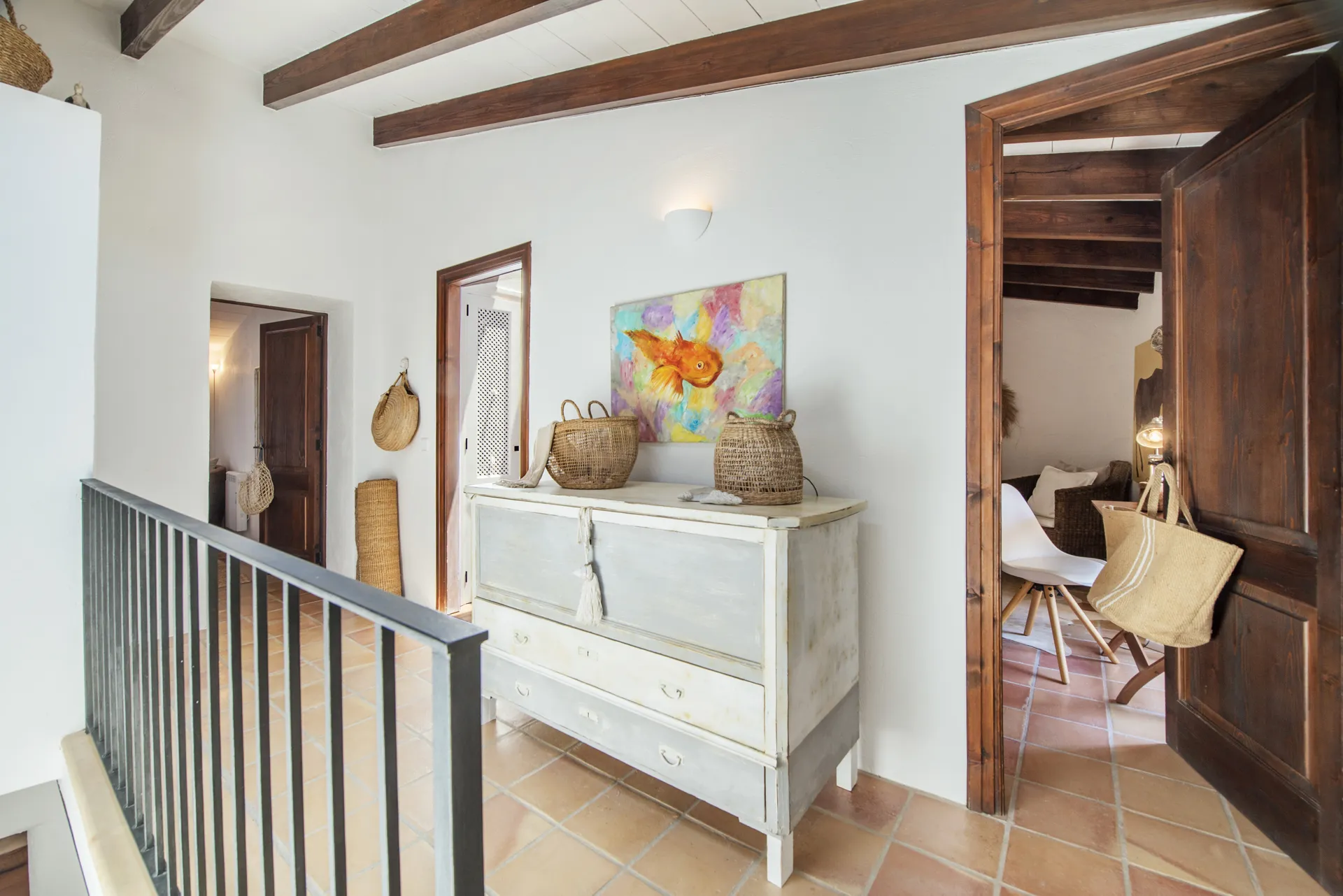 Charmigt radhus med imponerande utsikt över landsbygden i Campanet-6