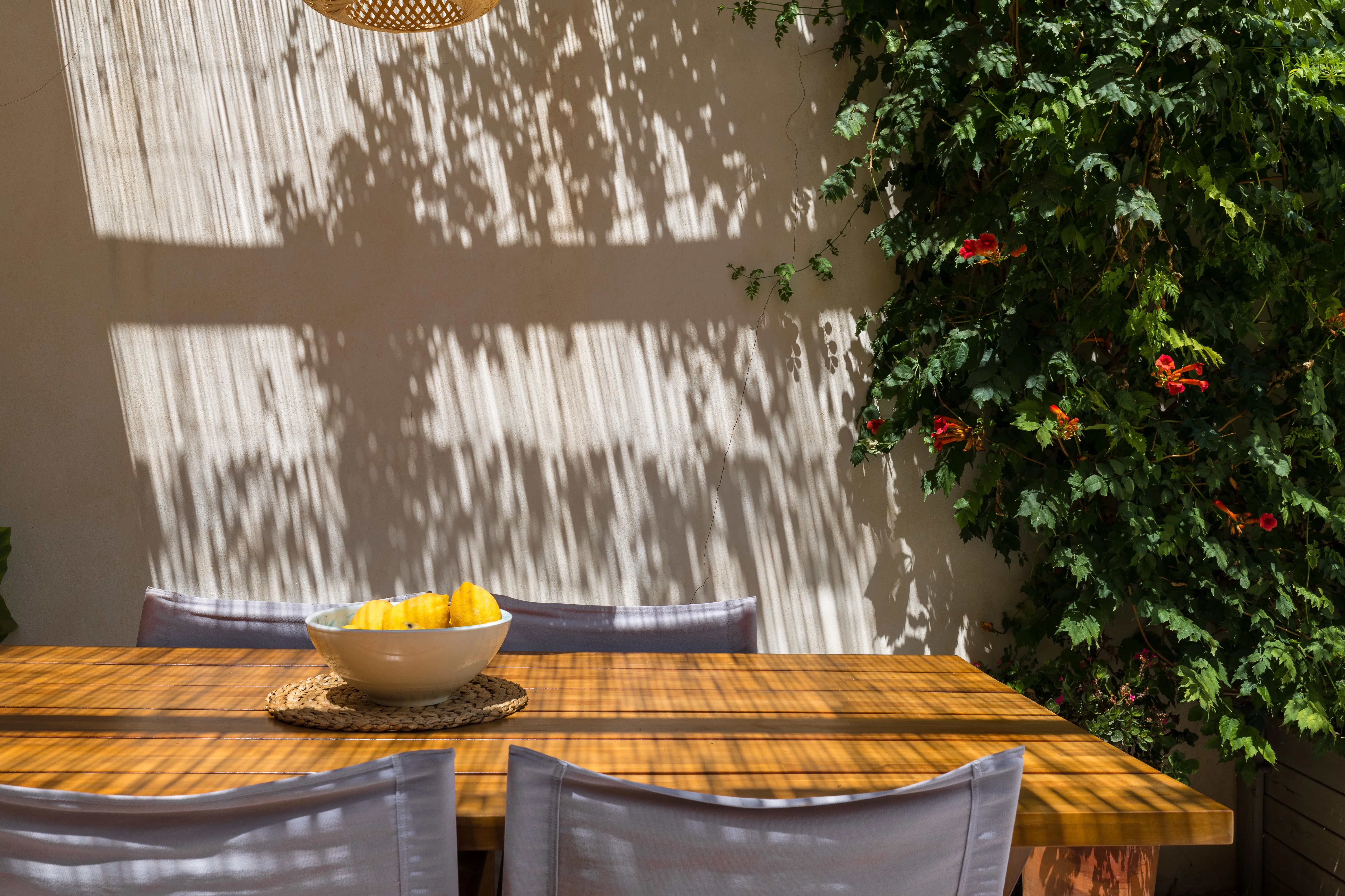 Casa de pueblo energéticamente eficiente con piscina en el casco antiguo de Santa María-2