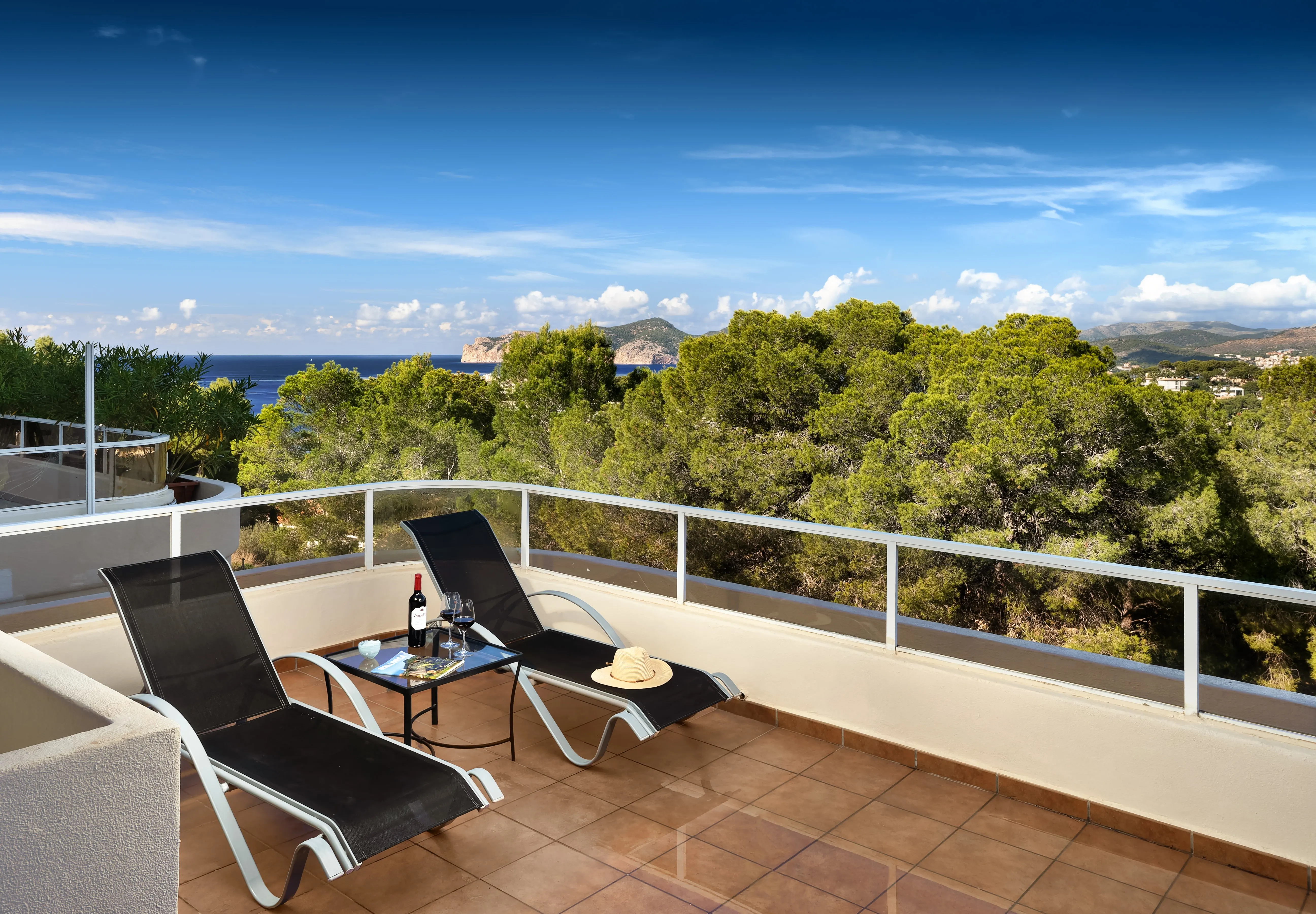 Duplex-lejlighed i Nova Santa Ponsa med havudsigt-1