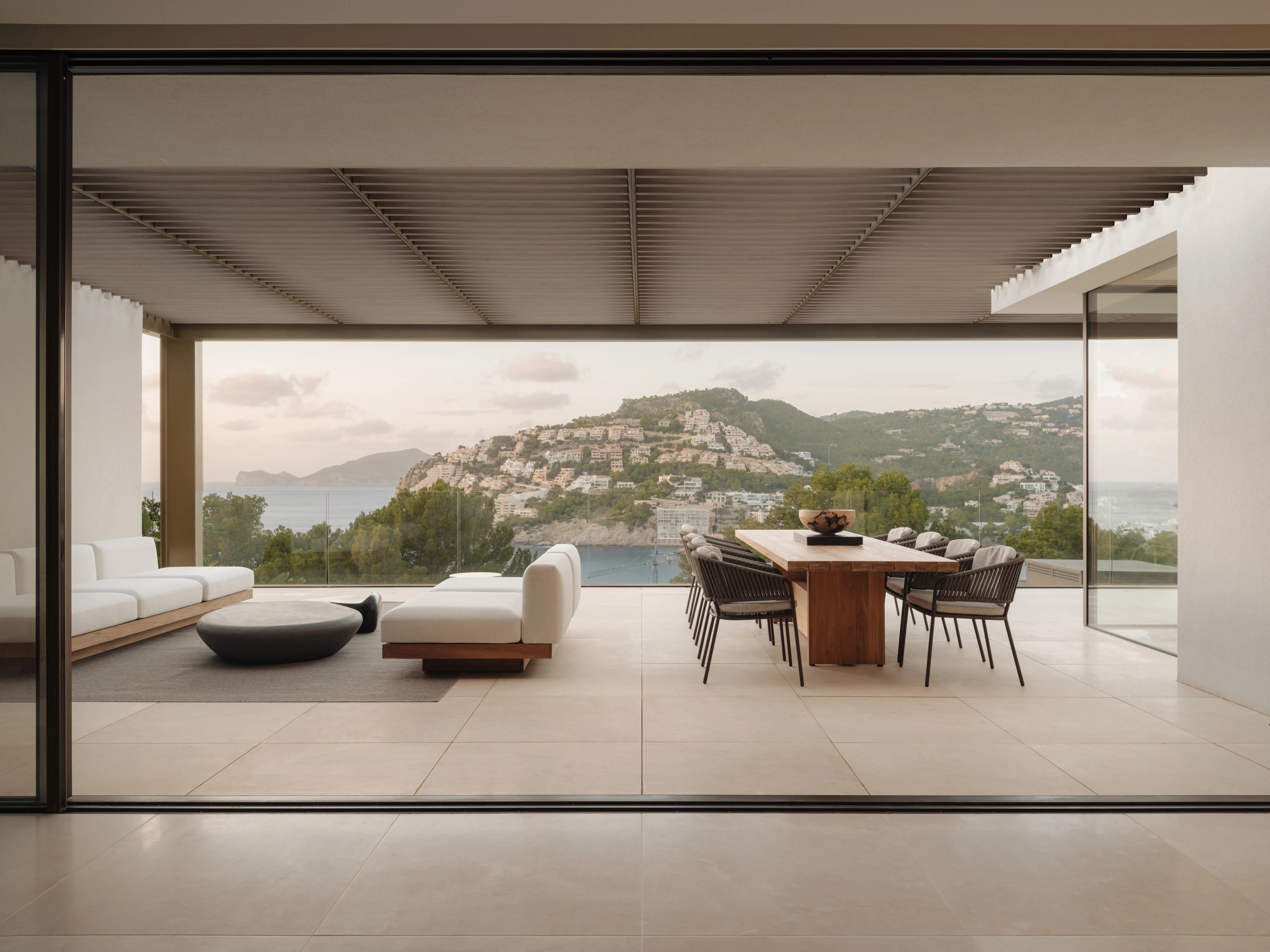 Moderne luksusvilla 'Casa Calma' med spektakulær havudsigt af stjernearkitekterne SAOTA-9