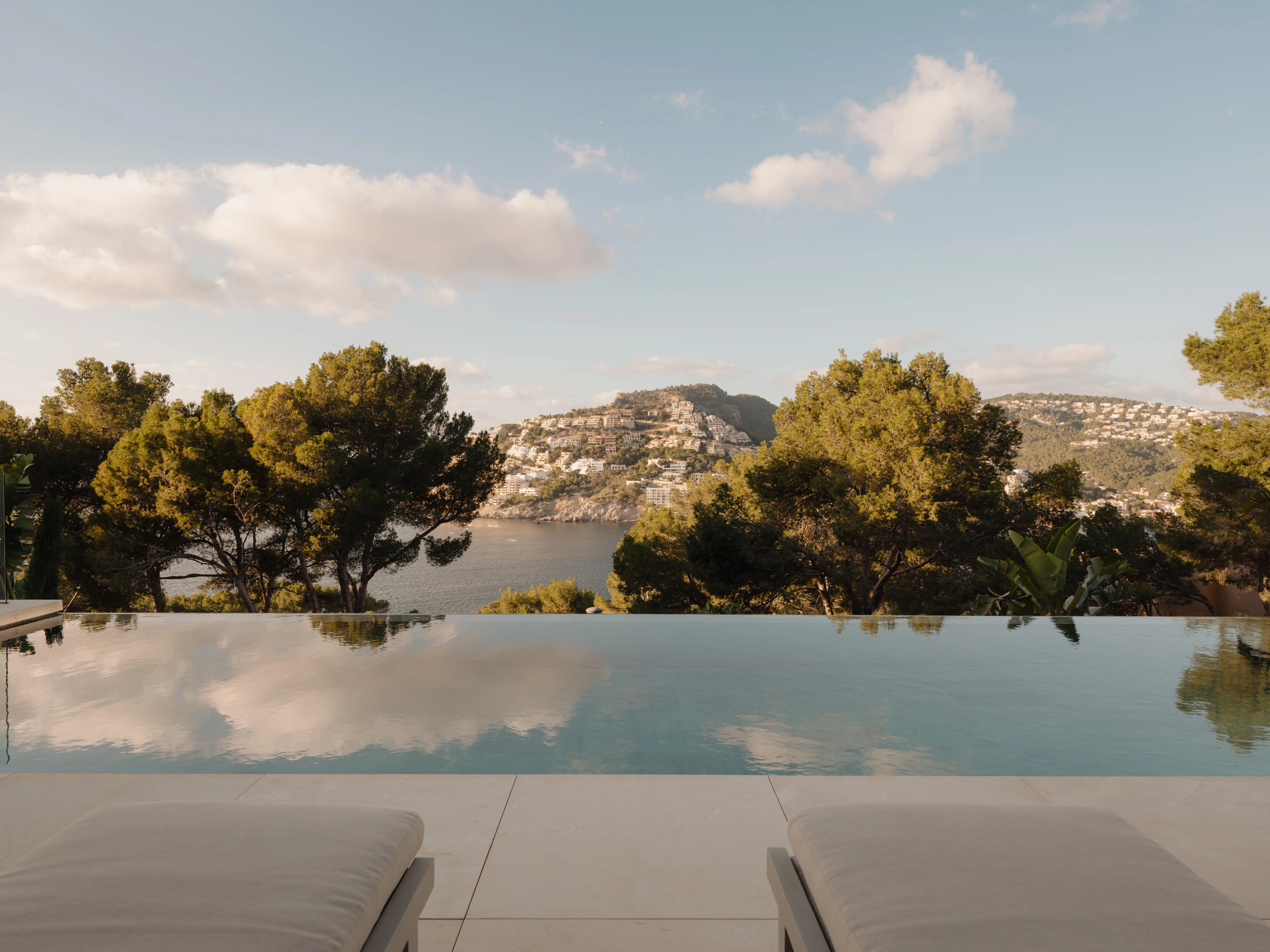 Moderne luksusvilla 'Casa Calma' med spektakulær havudsigt af stjernearkitekterne SAOTA-7