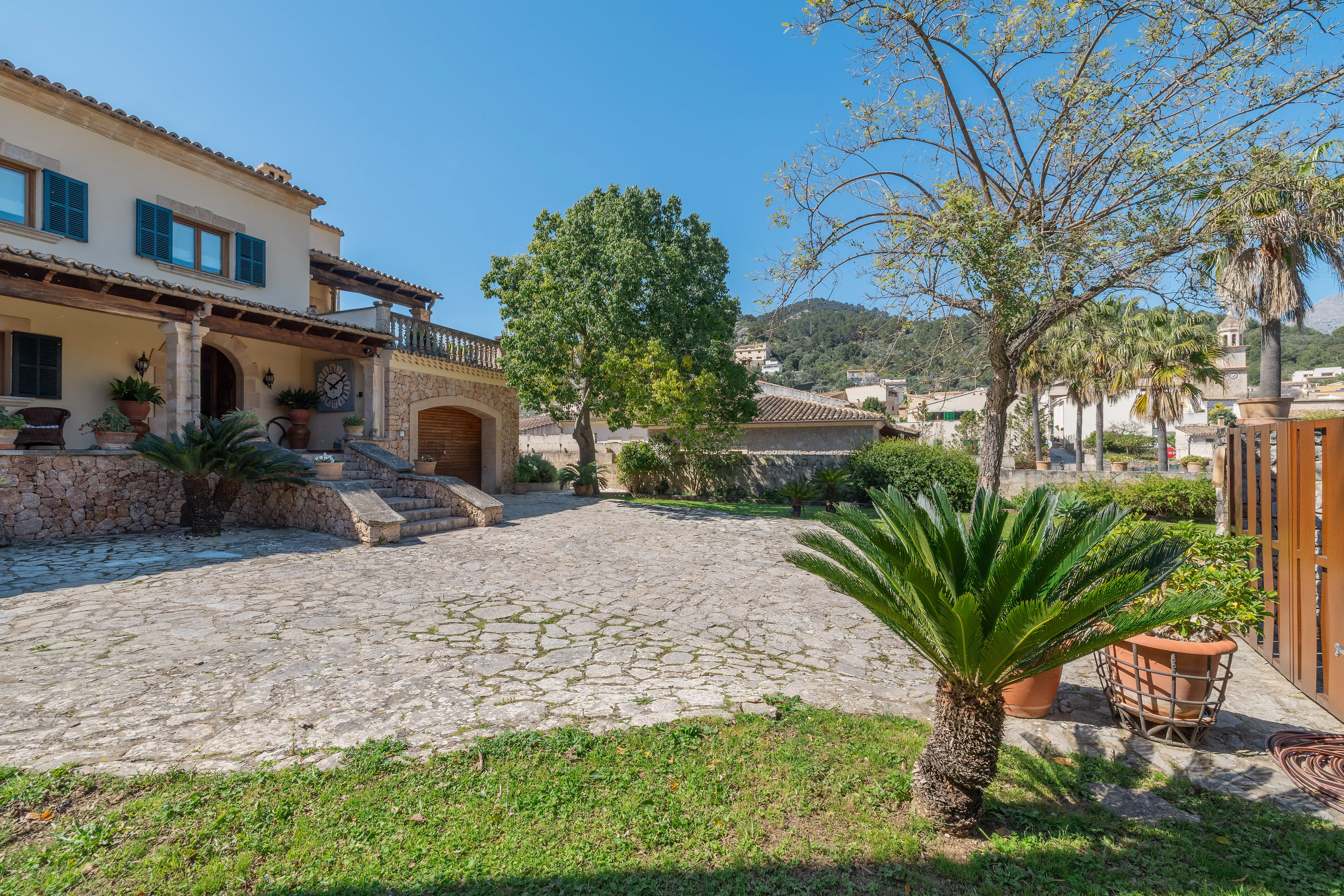 Detached house with ETV license in beautiful surroundings-1