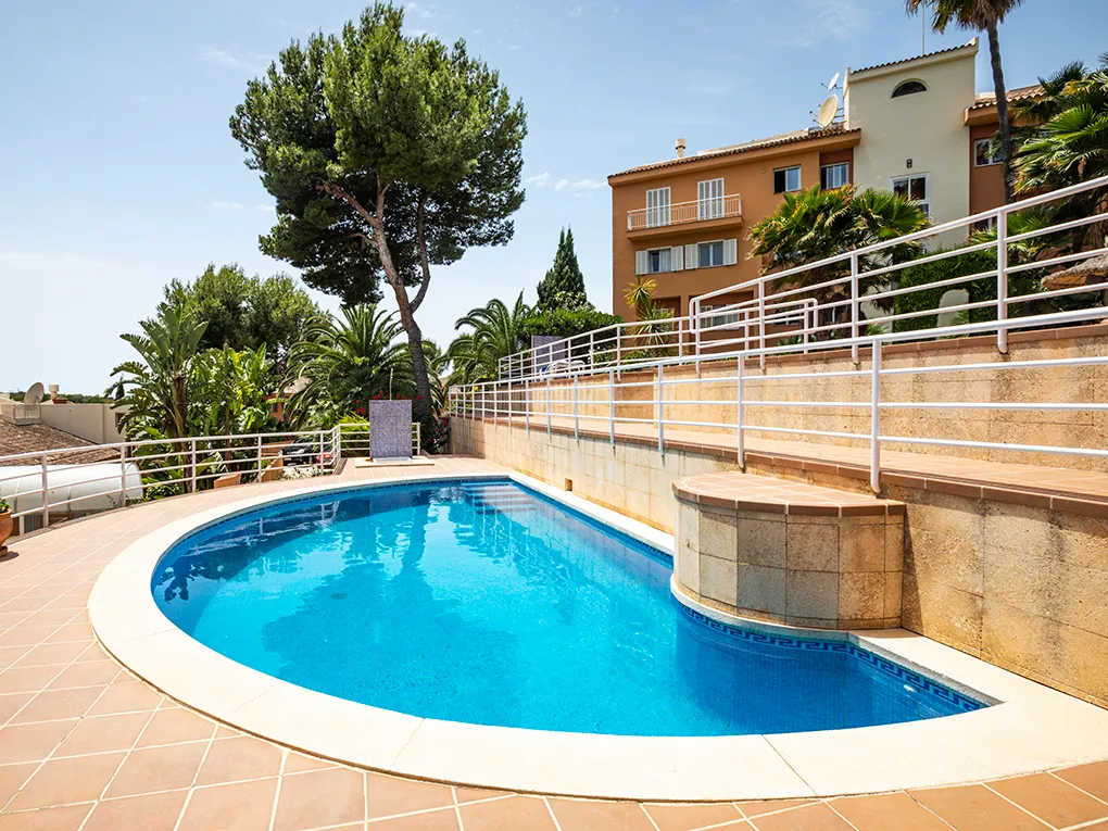 Penthouse-lejlighed med fantastisk udsigt-1