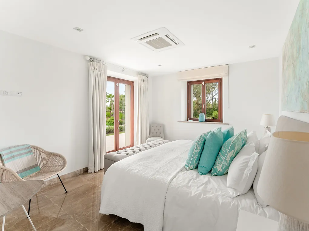 Luxus-Finca in Santa María: Ein Meisterwerk aus modernem Design und rustikalem Charme-16