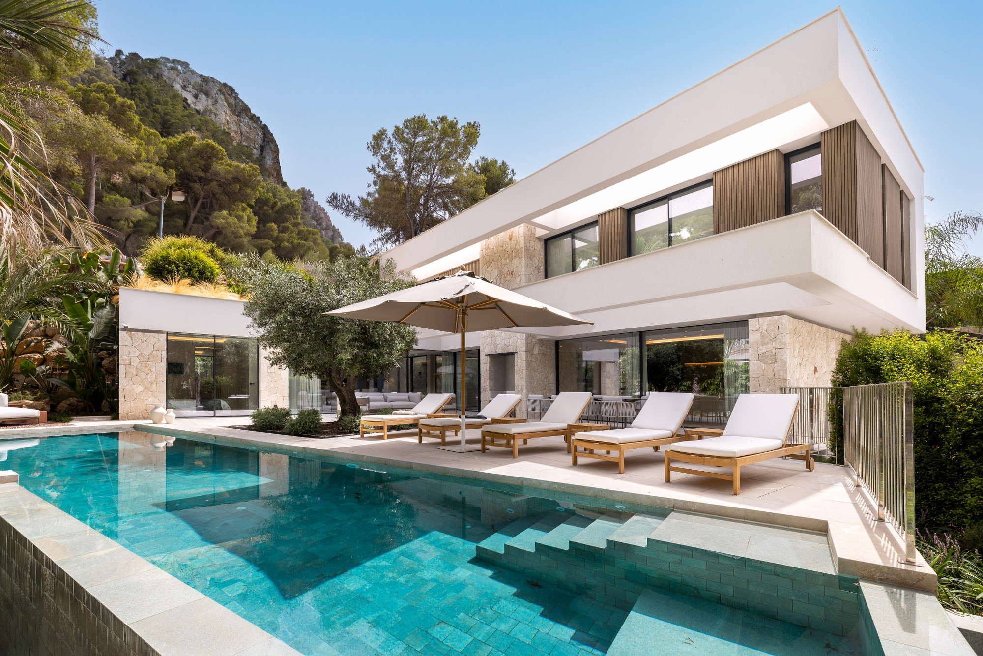 Nieuwe exclusieve villa in aanbouw in Port Andratx