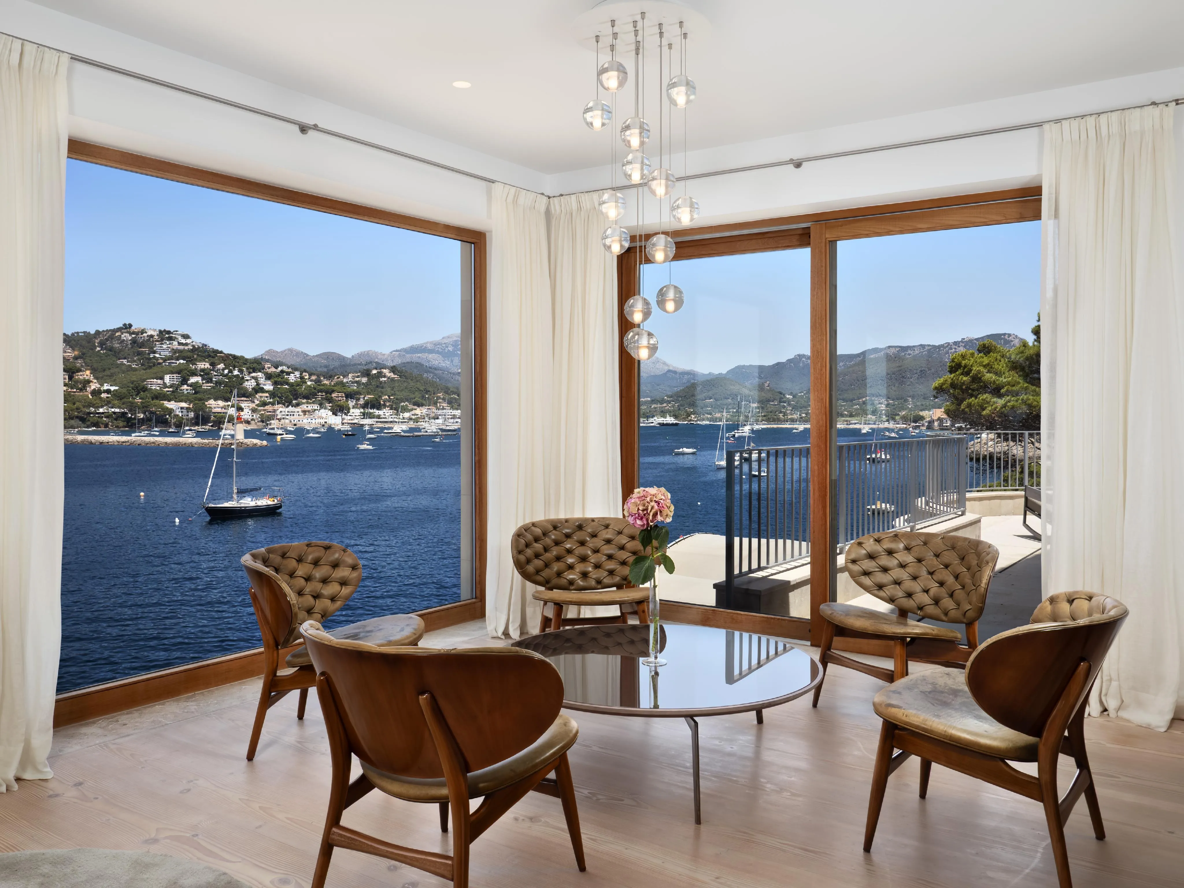 Propiedad única con acceso directo al mar y pista de tenis en Port Andratx-23