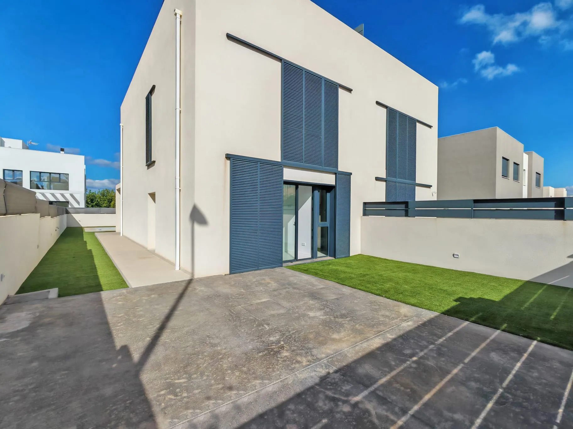 Modern halfvrijstaand huis in Puig de Ros-18