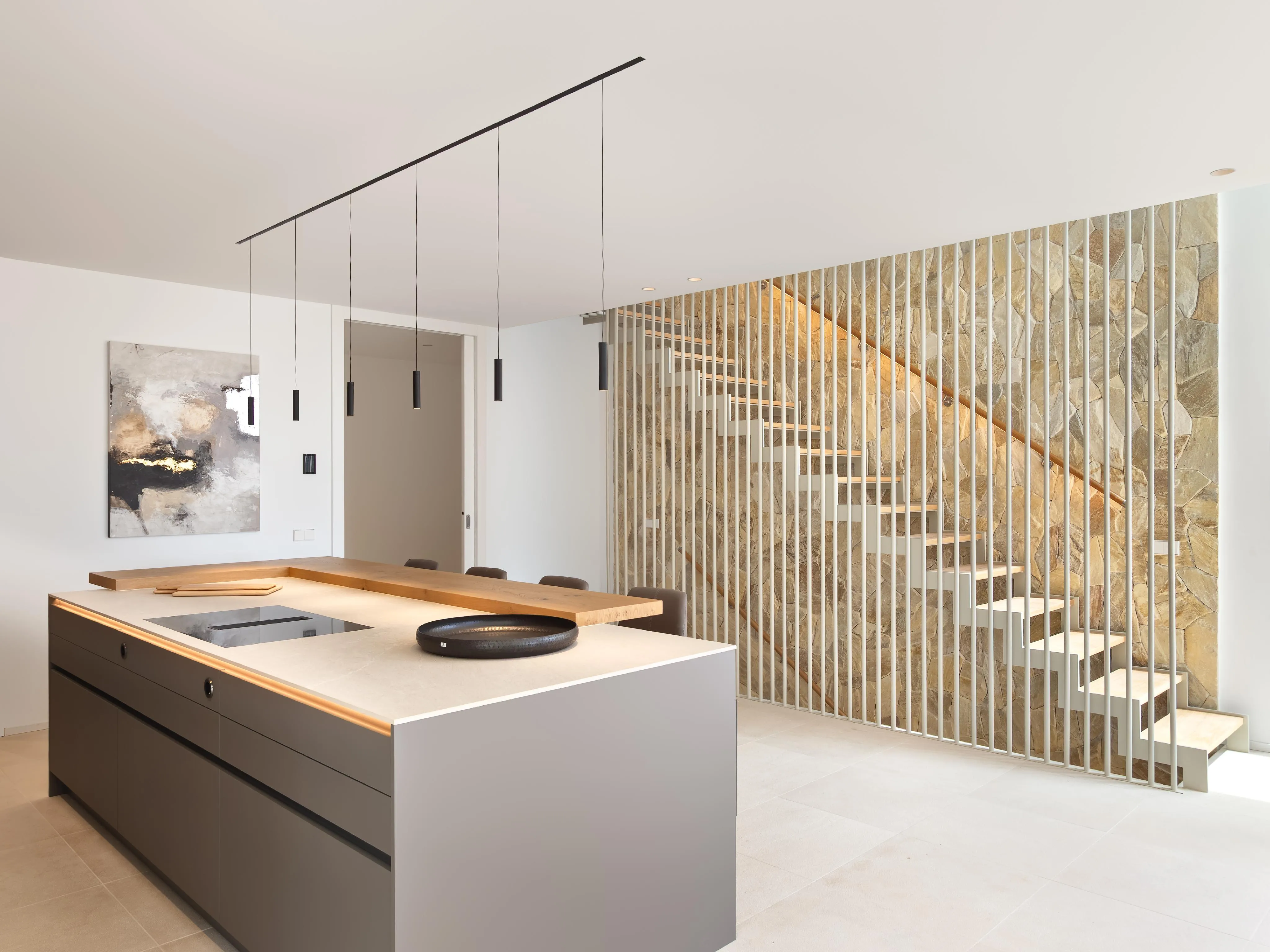 Moderne nieuwbouwvilla met gedeeltelijk uitzicht op zee en privézwembad-6