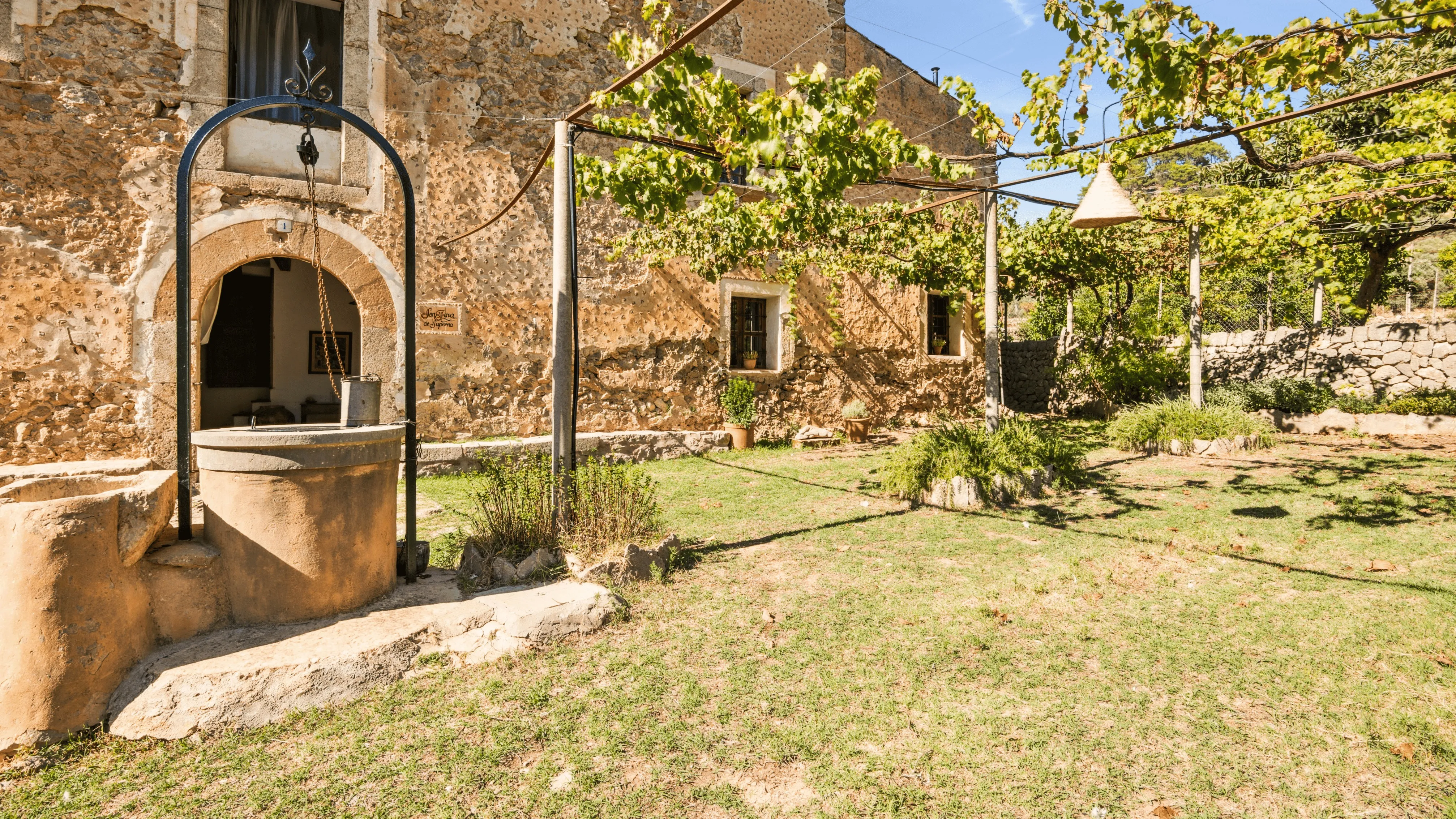 Magnificent 18th century finca in Puigpunyent-5