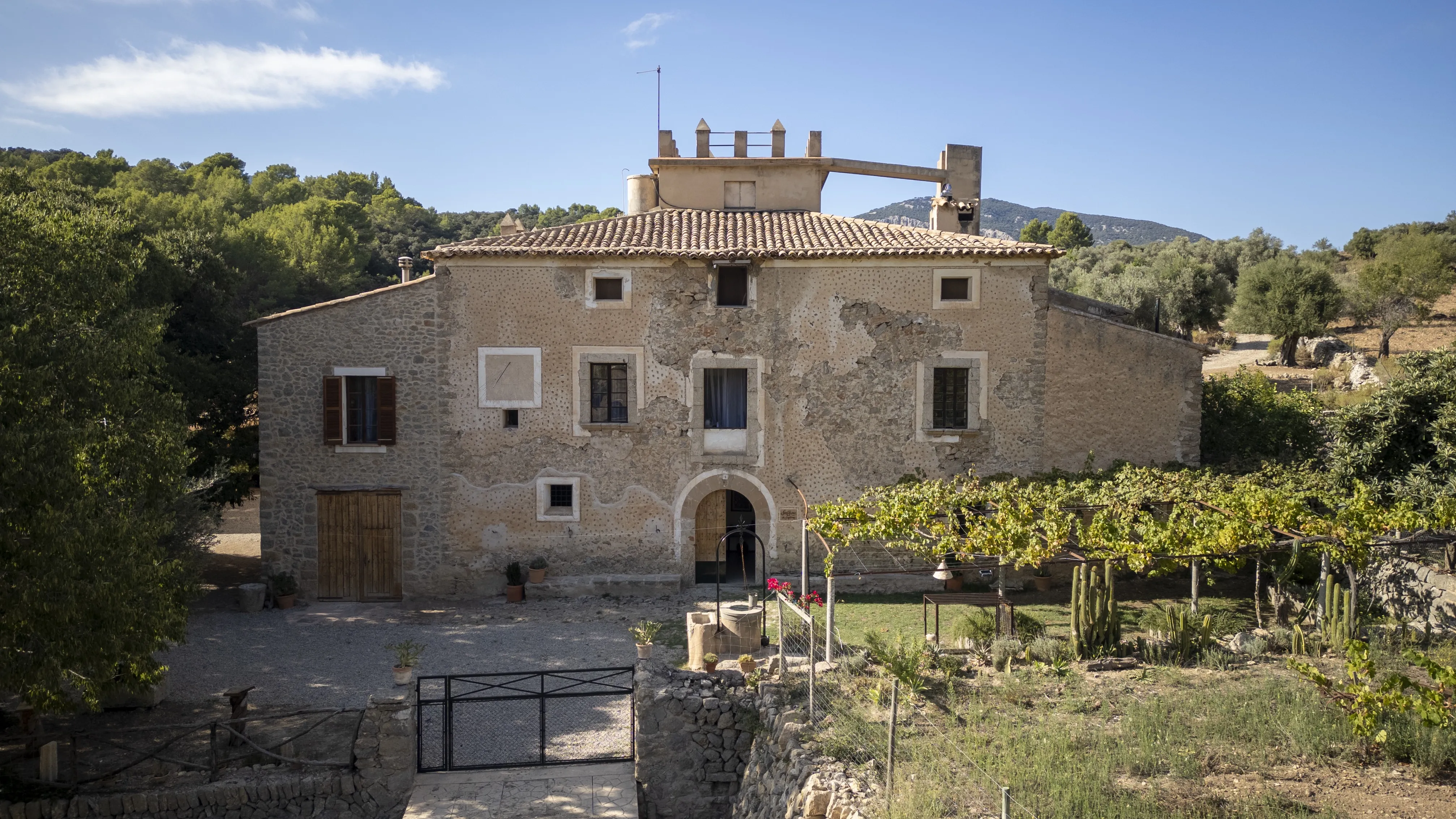 Magnificent 18th century finca in Puigpunyent-2