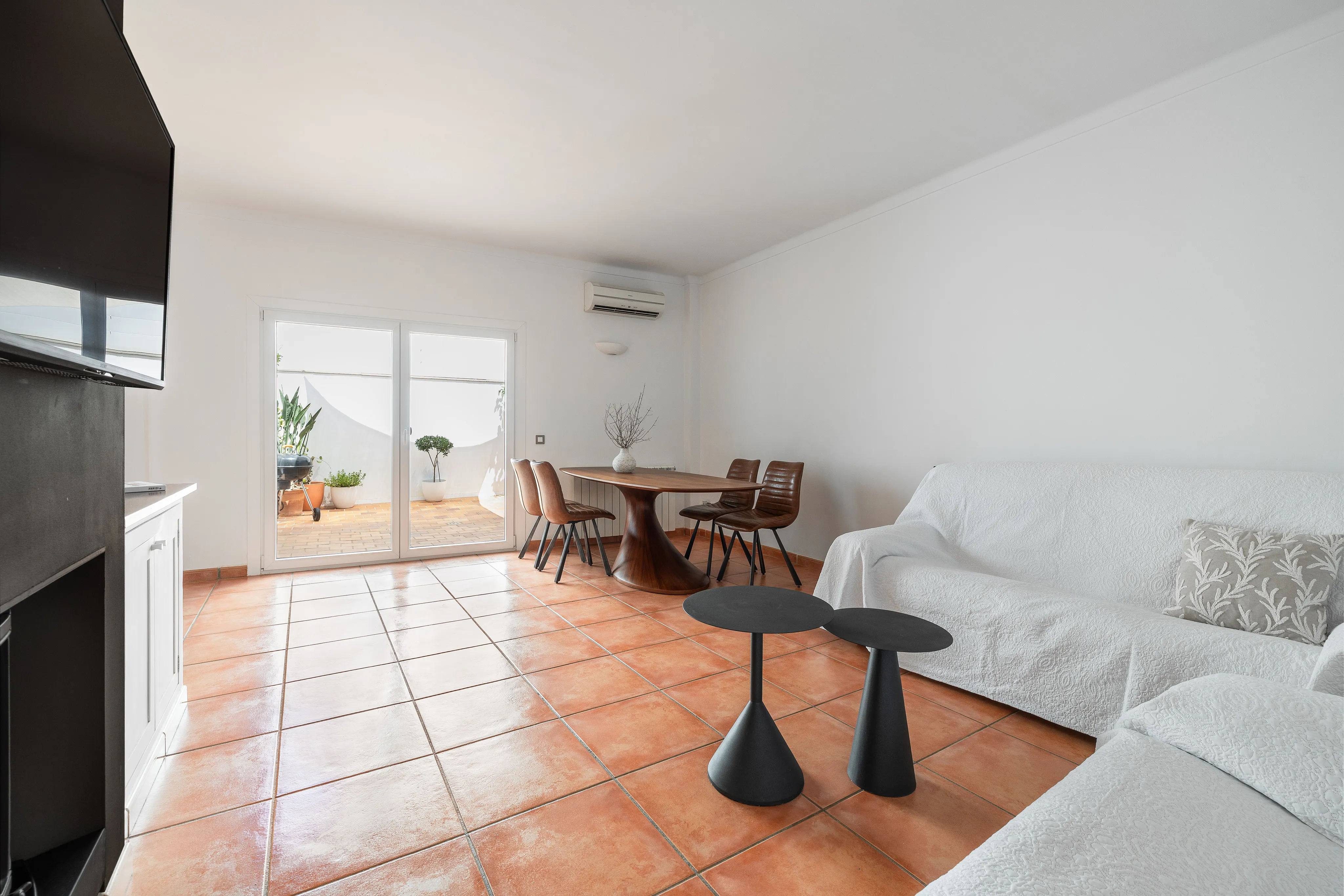 Espaciosa casa de pueblo con terraza y vistas a la Tramuntana-5