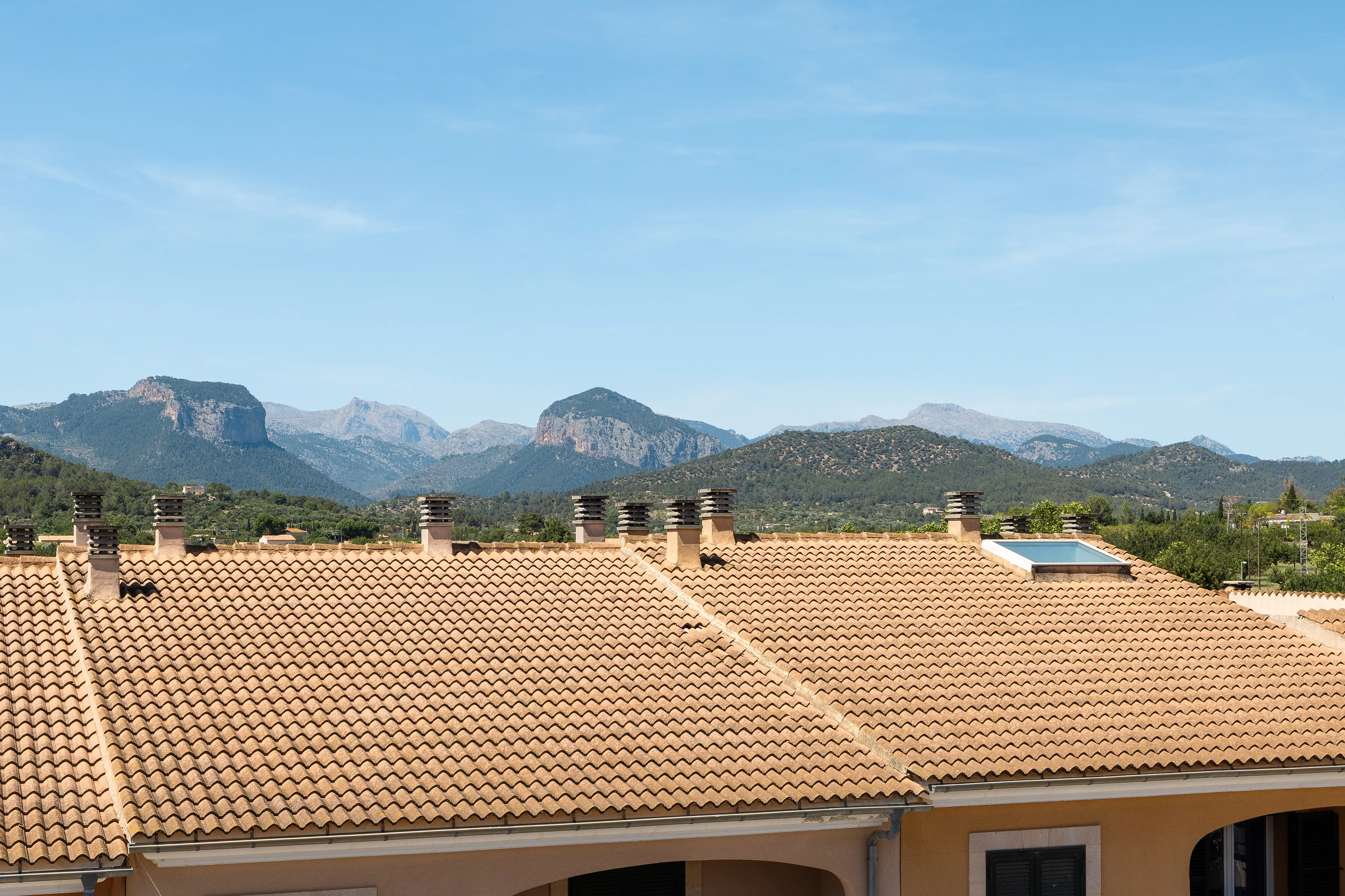 Espaciosa casa de pueblo con terraza y vistas a la Tramuntana-16