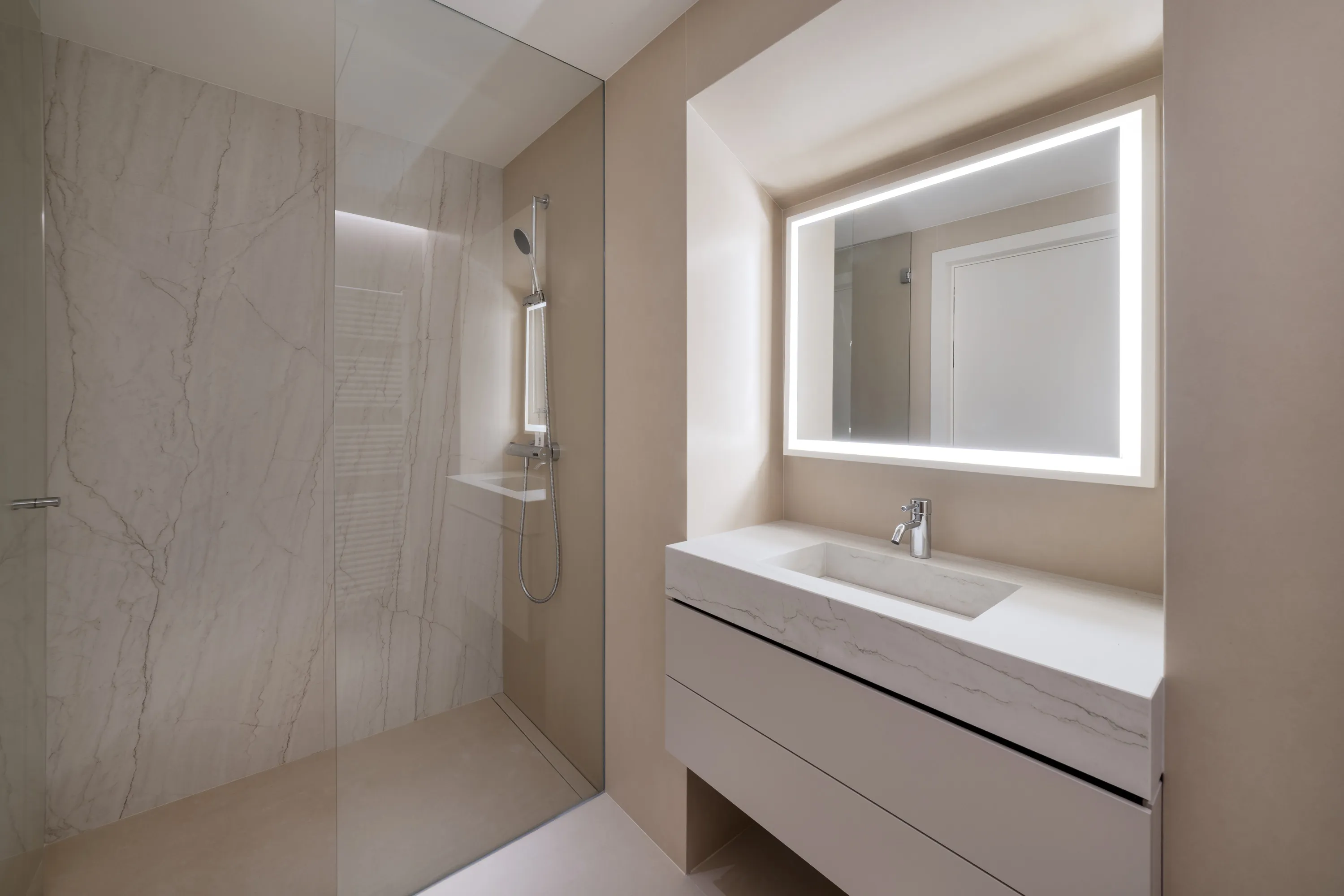 Spacious duplex apartment with private pool in a historic Mallorcan estate-9