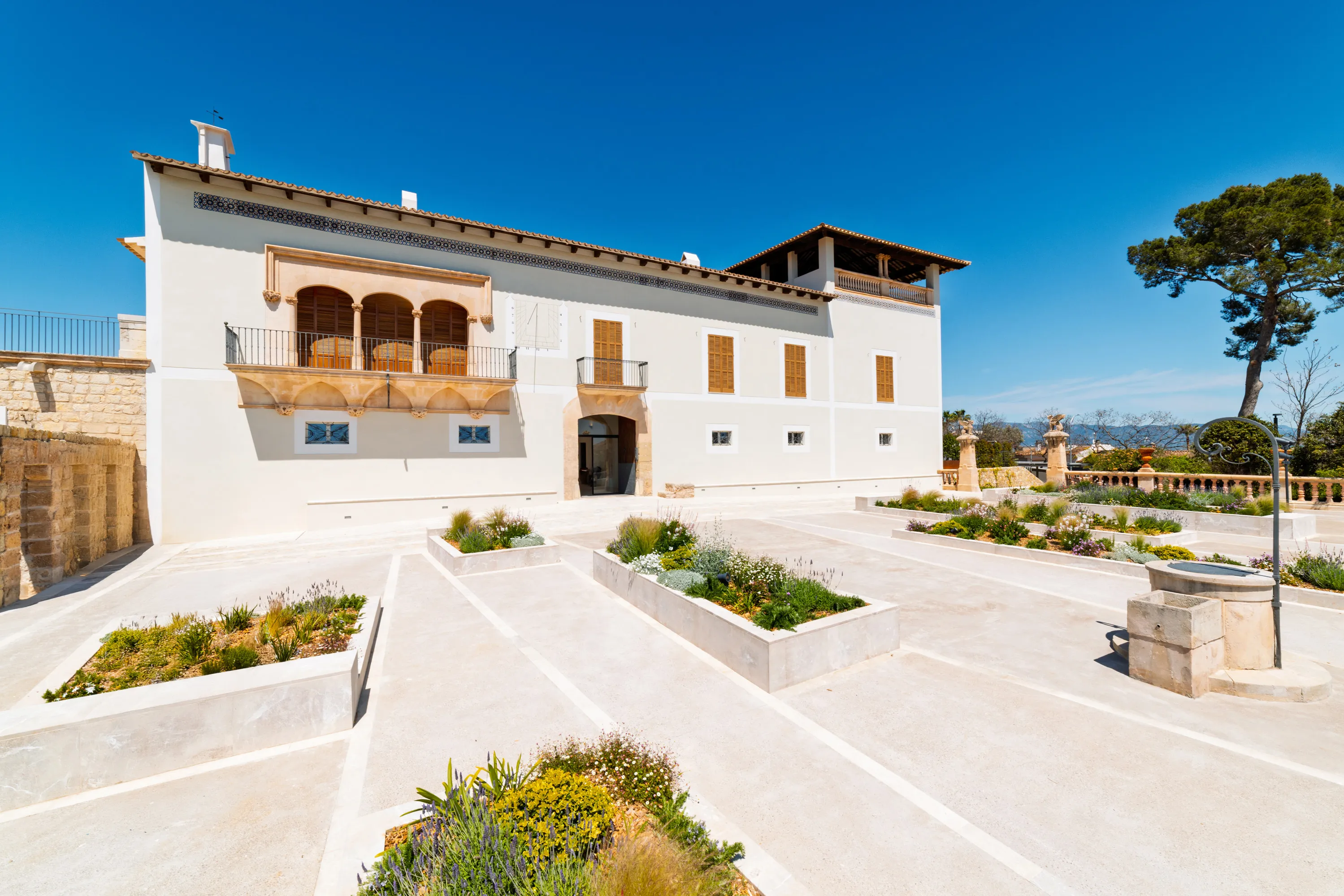 Spacious duplex apartment with private pool in a historic Mallorcan estate-13
