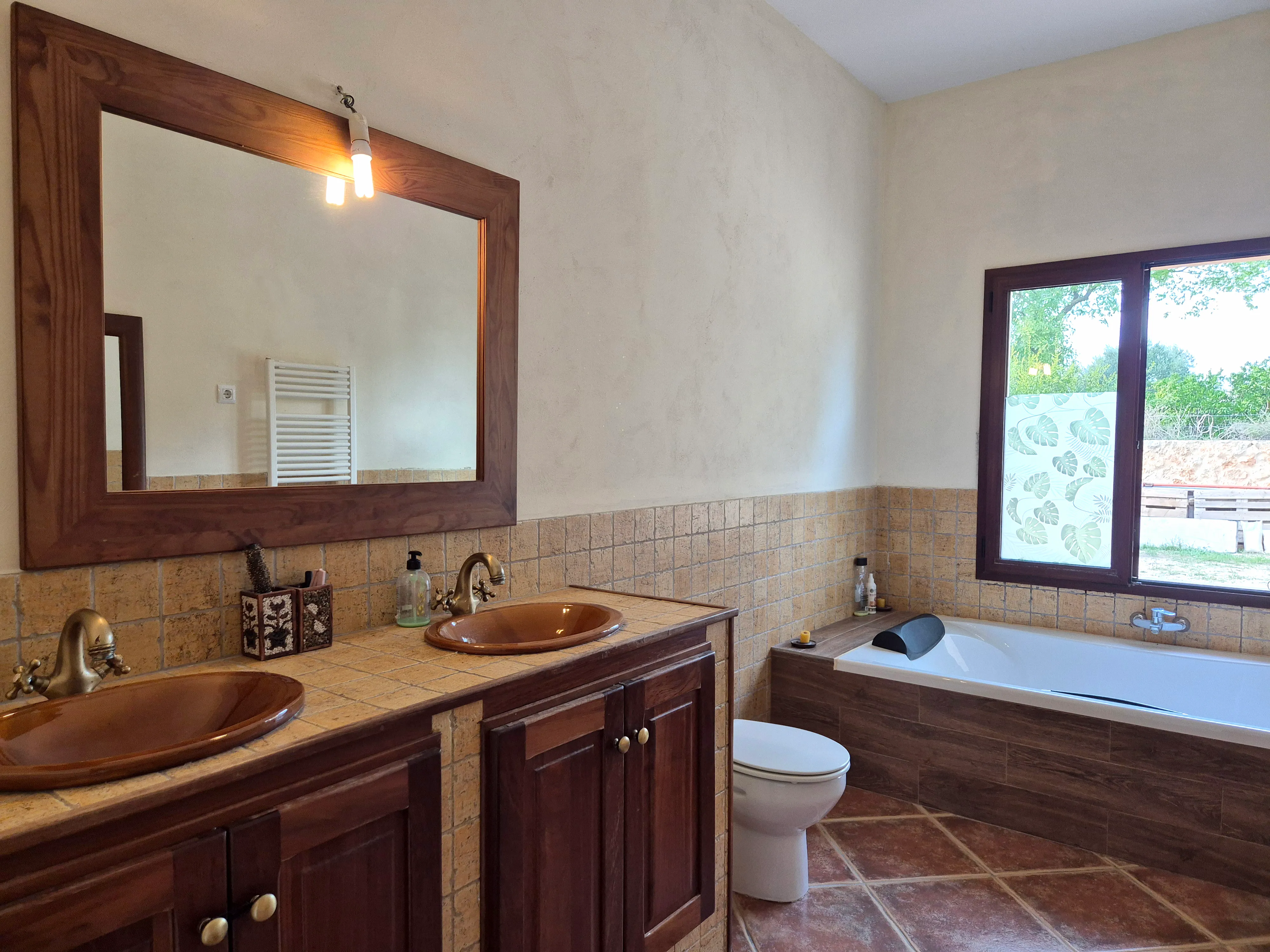 Country house with stone façade and mountain views in Ses Alqueries-10