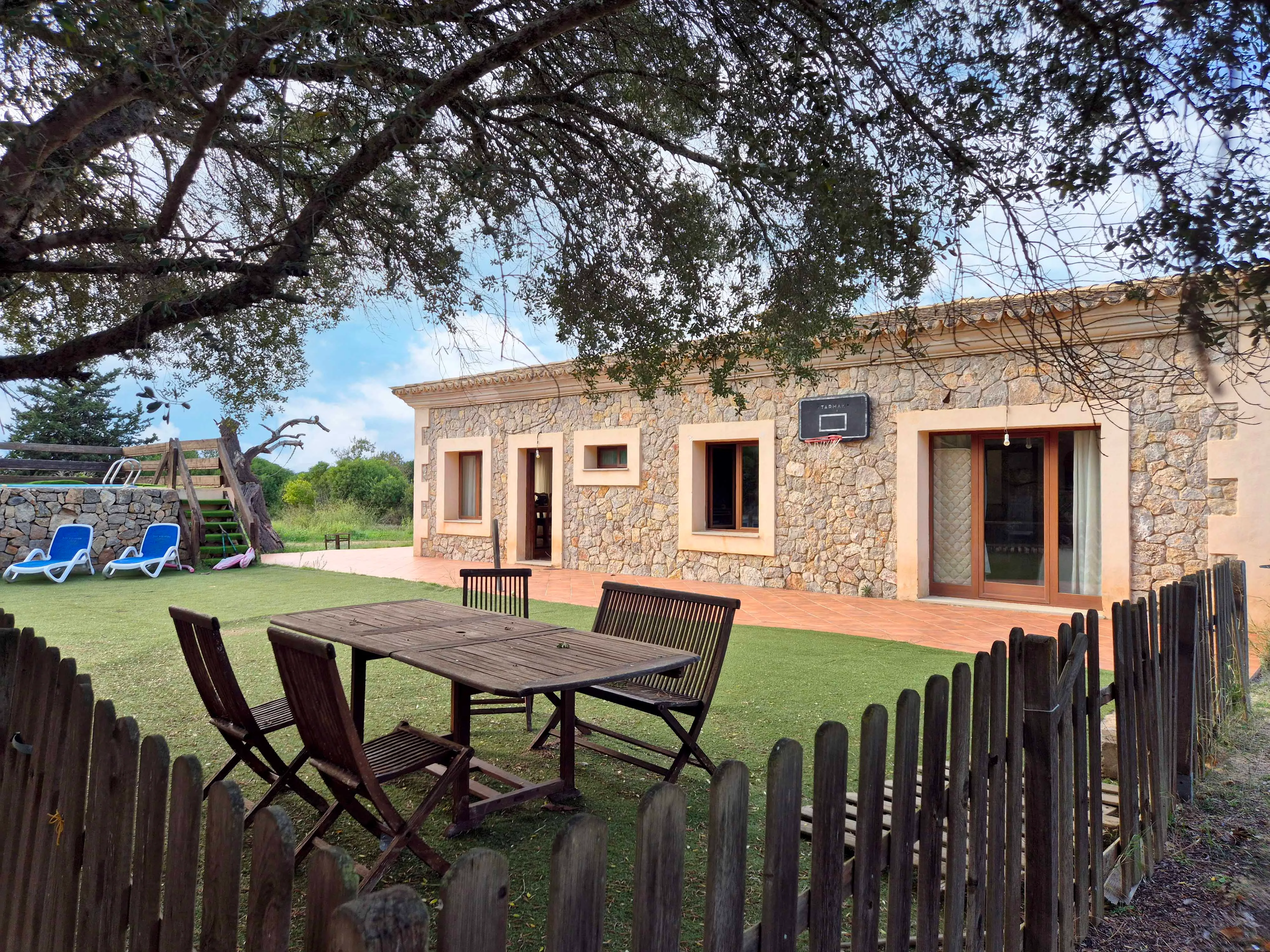 Country house with stone façade and mountain views in Ses Alqueries-14