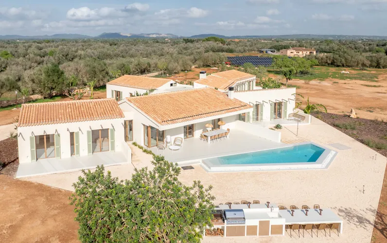 Proyecto de nueva construcción como una obra maestra arquitectónica