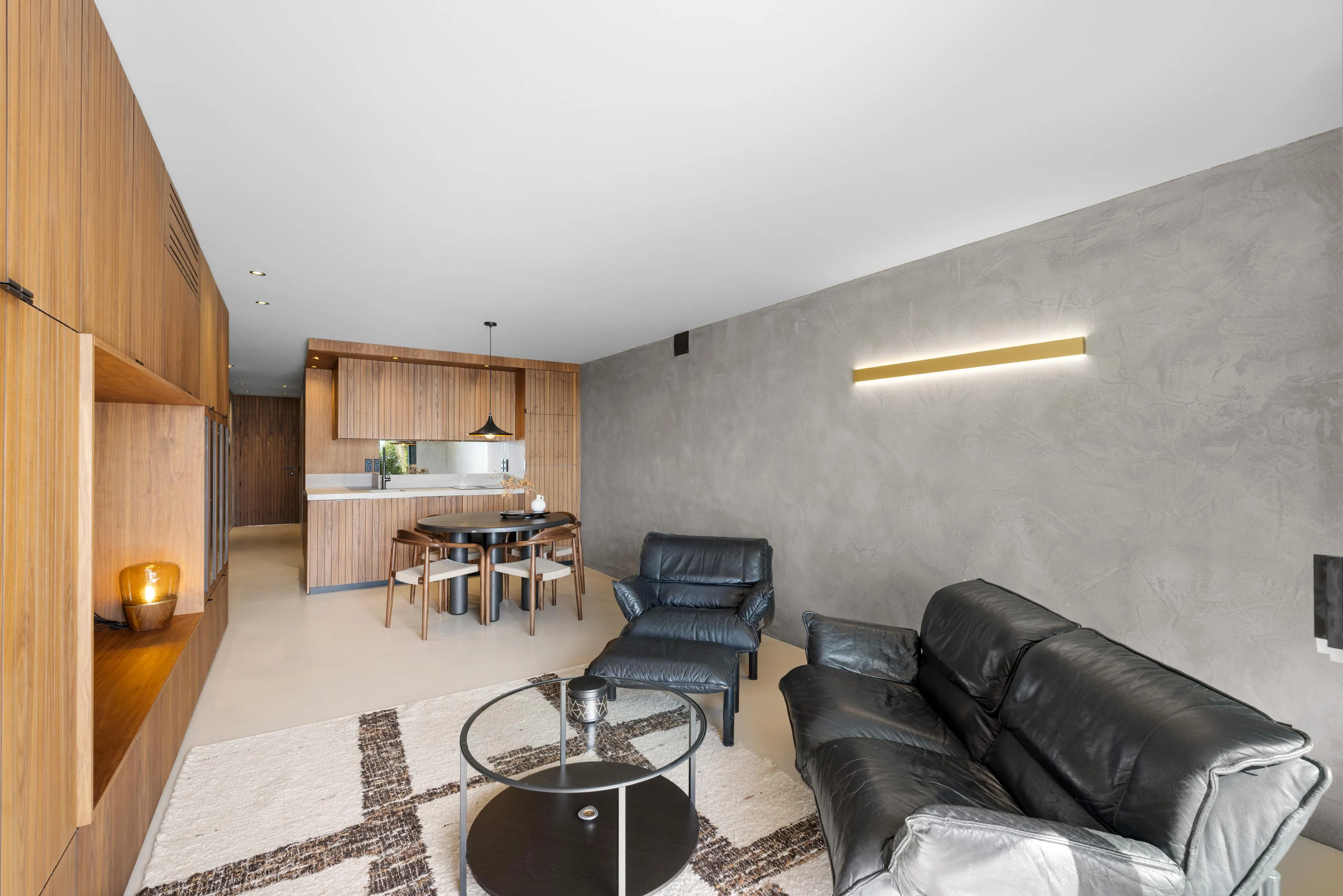 A real gem with stunning harbour & sea views-3