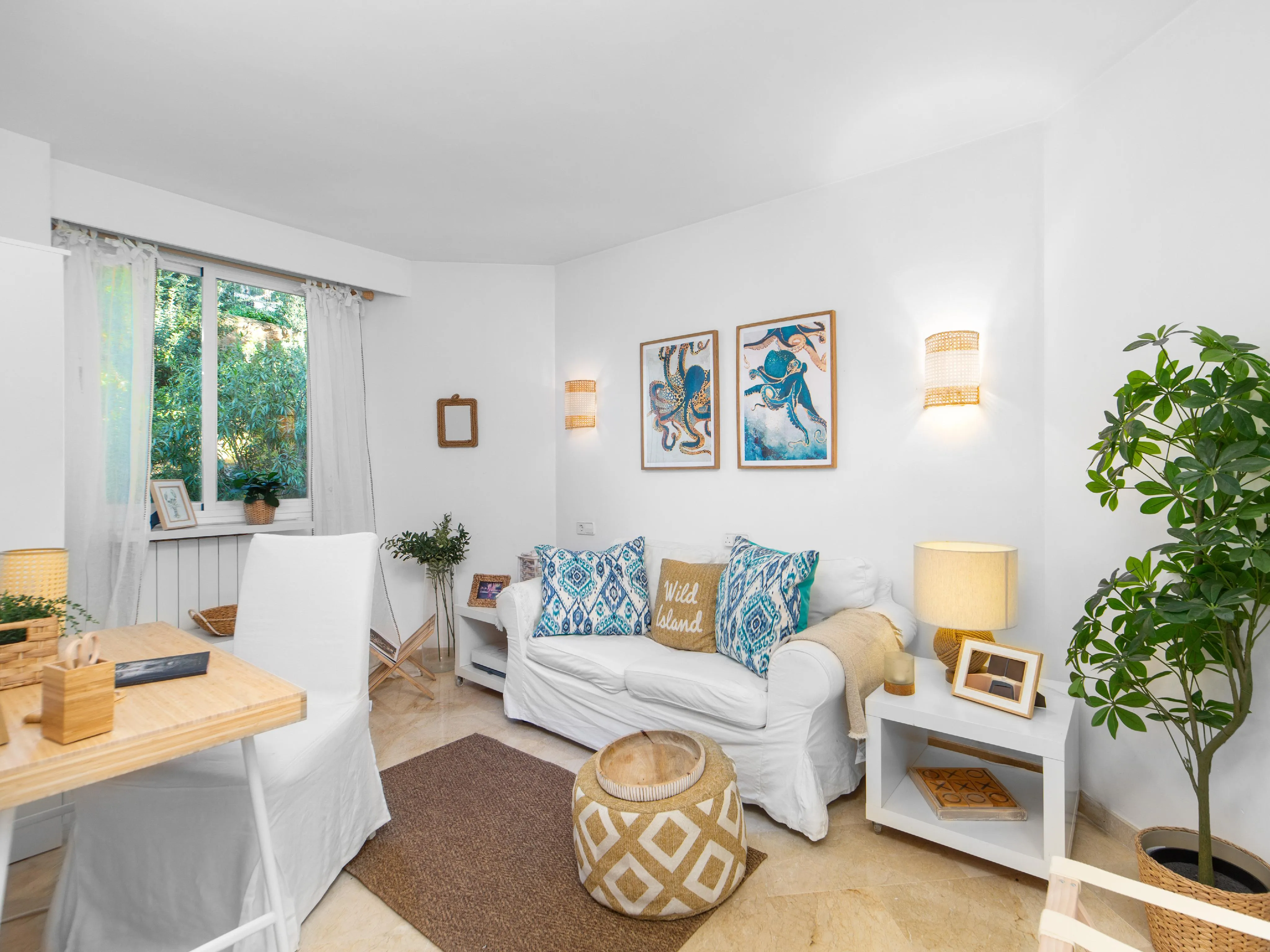 Generous sea view apartment close to golf-13