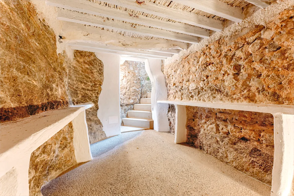 Wysokiej jakości odnowiona kamienica z dużym patio-8