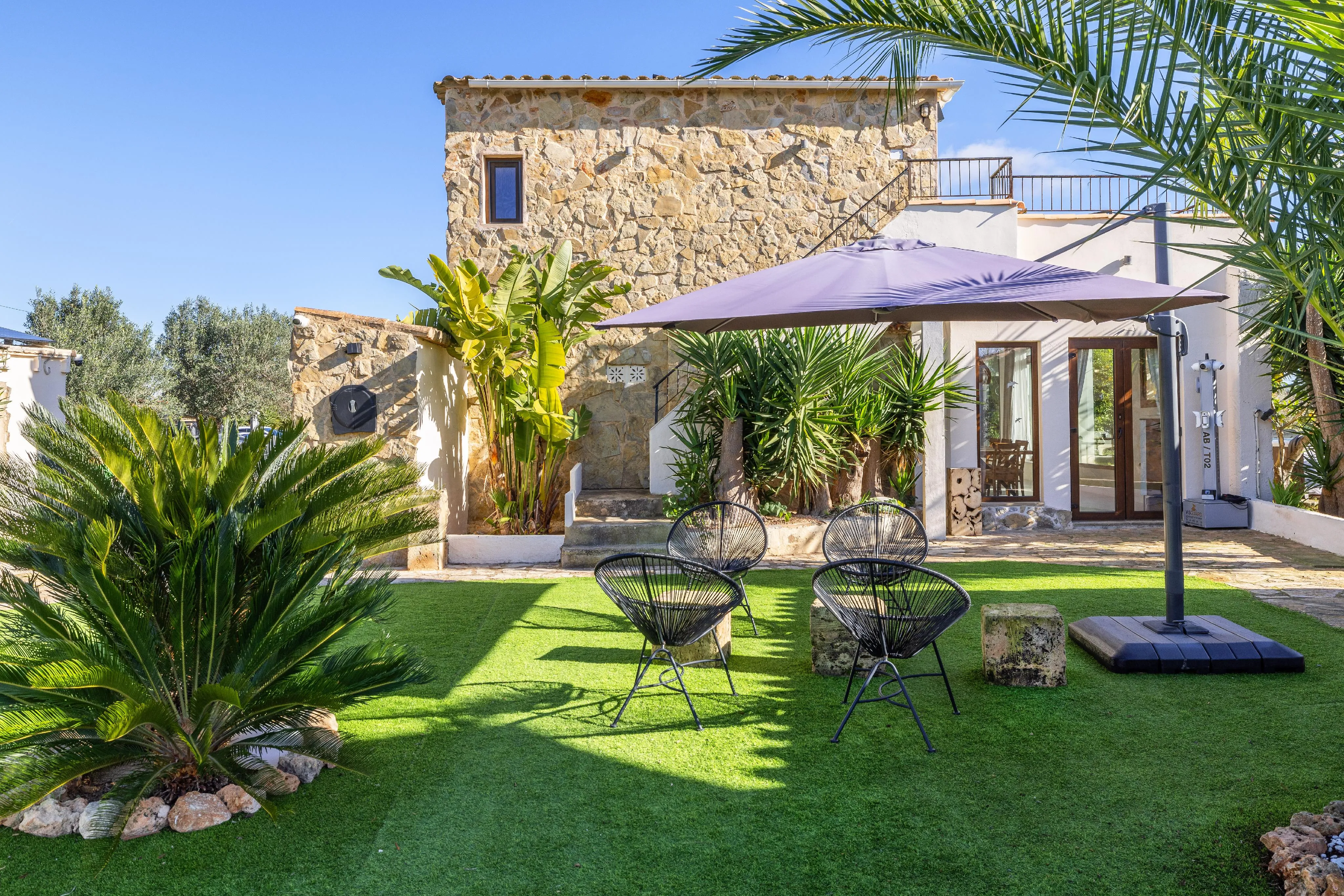 Charaktervolle Finca-Idylle mit moderner Ausstattung und Pool-1