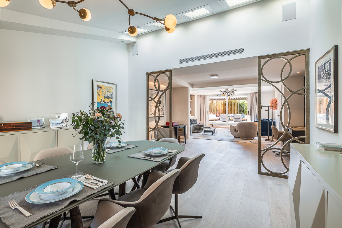 Spacious penthouse with exclusive terraces – urban luxury on a single level-7