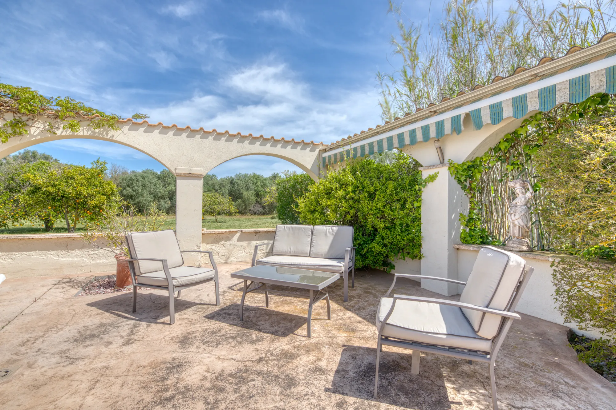 Exclusiva finca amb piscina a Llucmajor-16