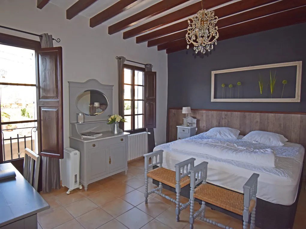 Histórica casa de pueblo con piscina y hermoso jardín en el corazón de Alaró-7