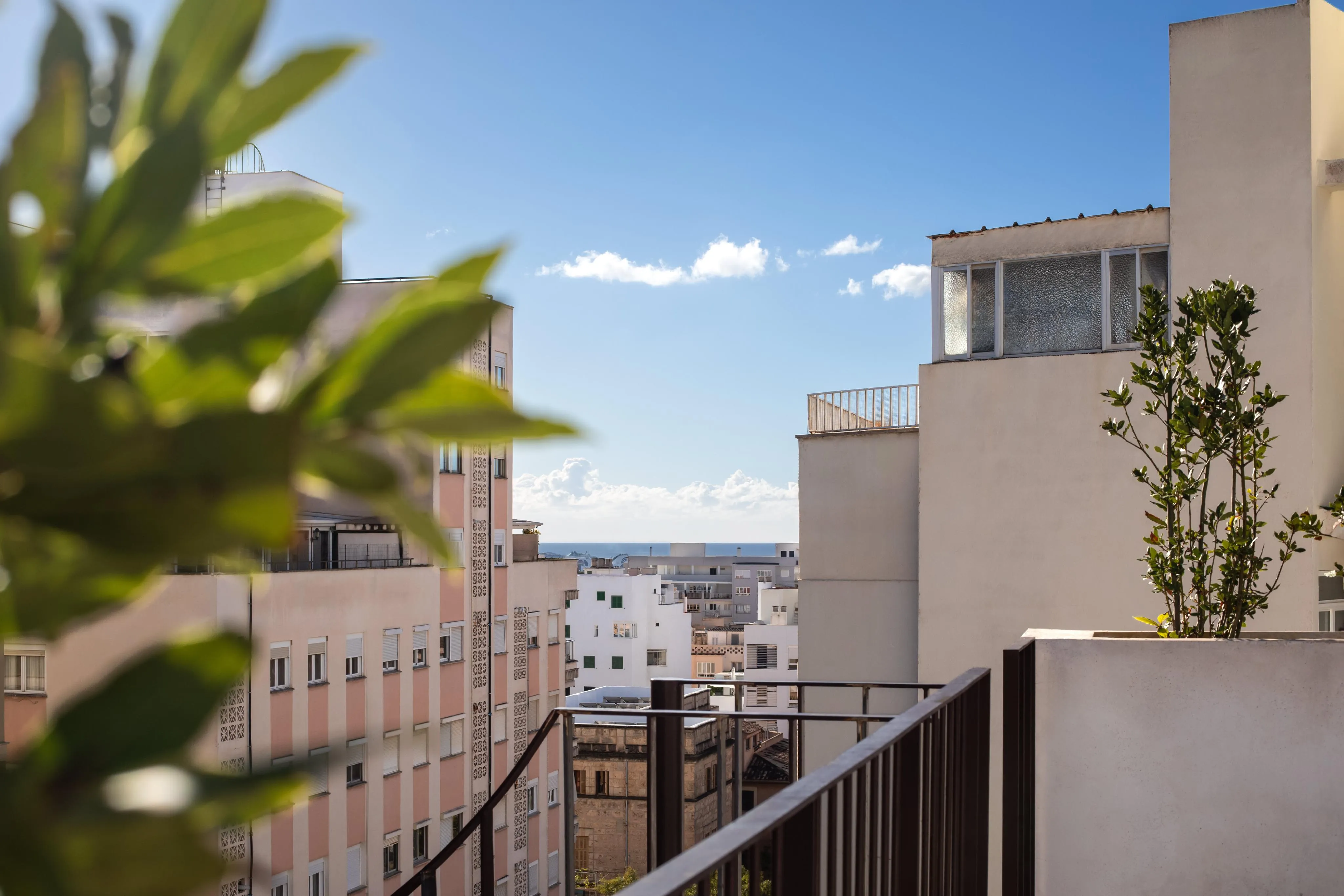 First-class new build penthouse with a spacious roof terrace in a popular location-15