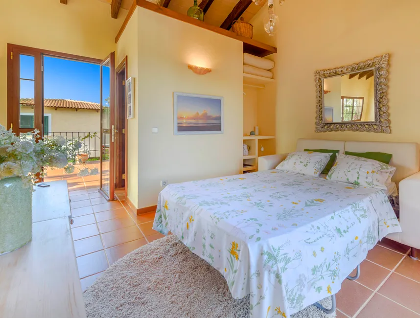 "ESTRELLA. Vakantiewoningen in Son Serra de Marina-16