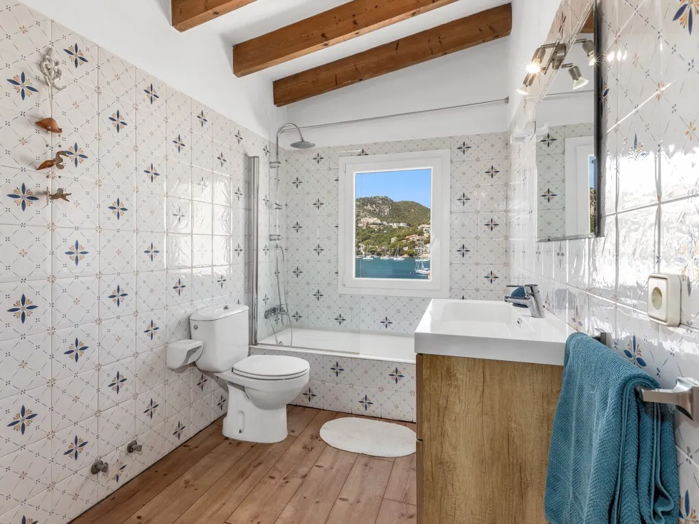 Charming duplex with beautiful views, semi-furnished-10