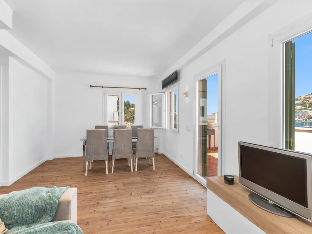 Charming duplex with beautiful views, semi-furnished-3