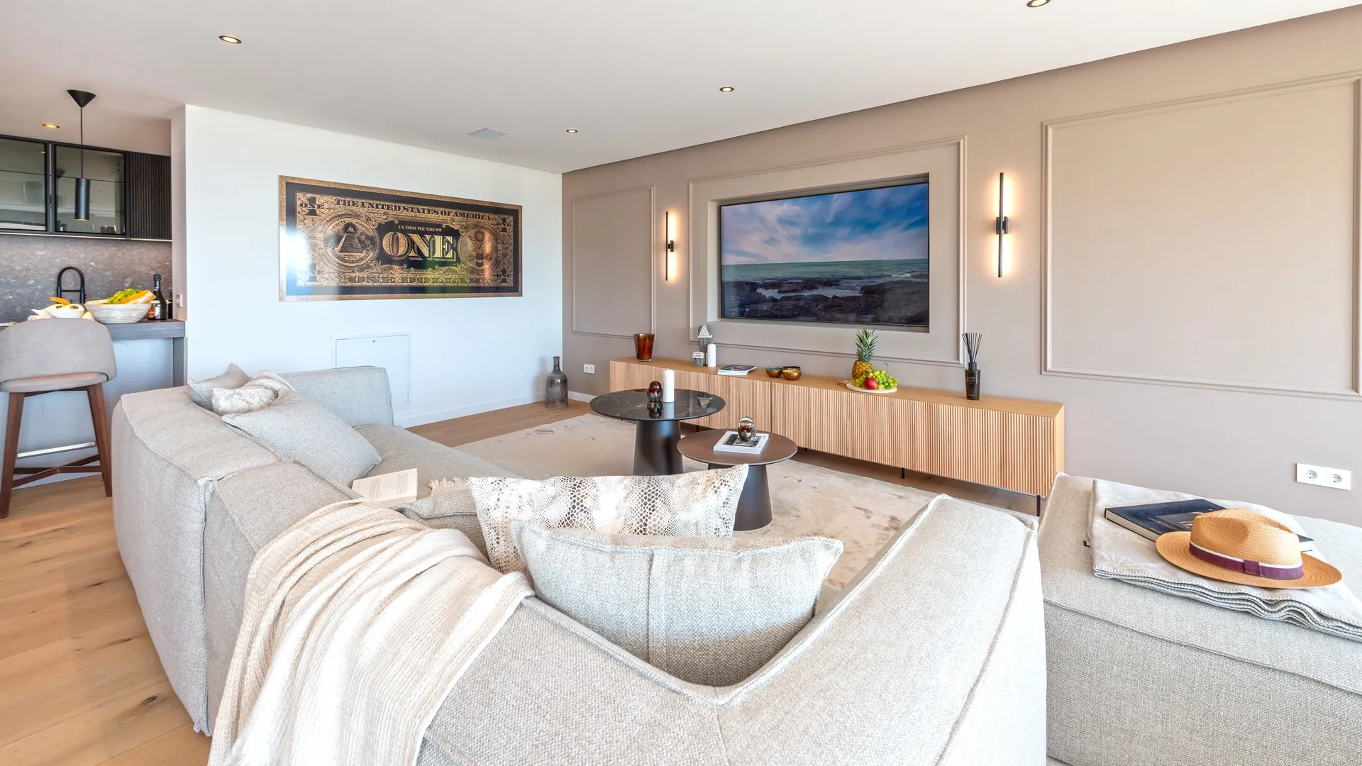 Moderno apartamento con vistas al mar en excelente ubicación y cerca de la playa-4